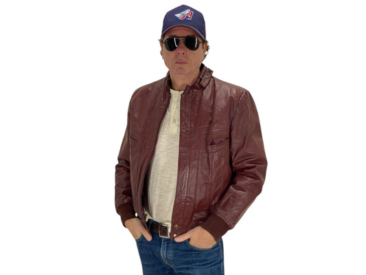 Vintage 1980s Wilson men’s leather jacket in classic retro style, size 42US 52EU