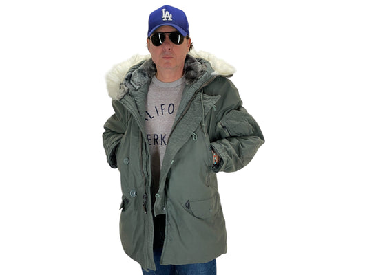 Medium. Authentic 1981 US Air Force vintage N-3B extreme cold weather Flyer coat Jacket - USA Vintage Bcn