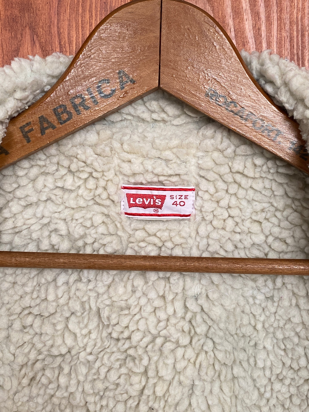 Size 40 US (50 EU). 4 pockets Vintage Levis sherpa fleece Jacket Made in USA.-AJ357 Studio