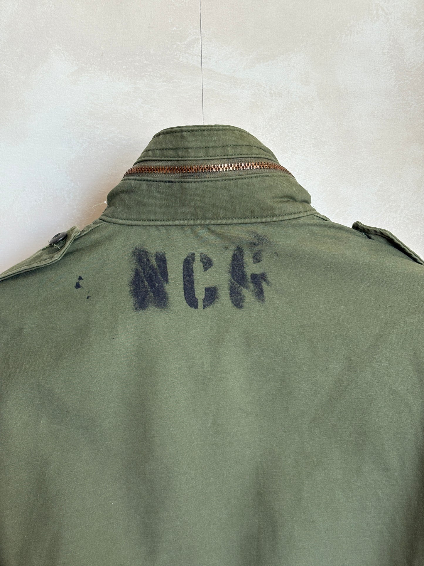 Large Reg.Authentic 1977 US Army M-65 field jacket Military - USA Vintage Bcn
