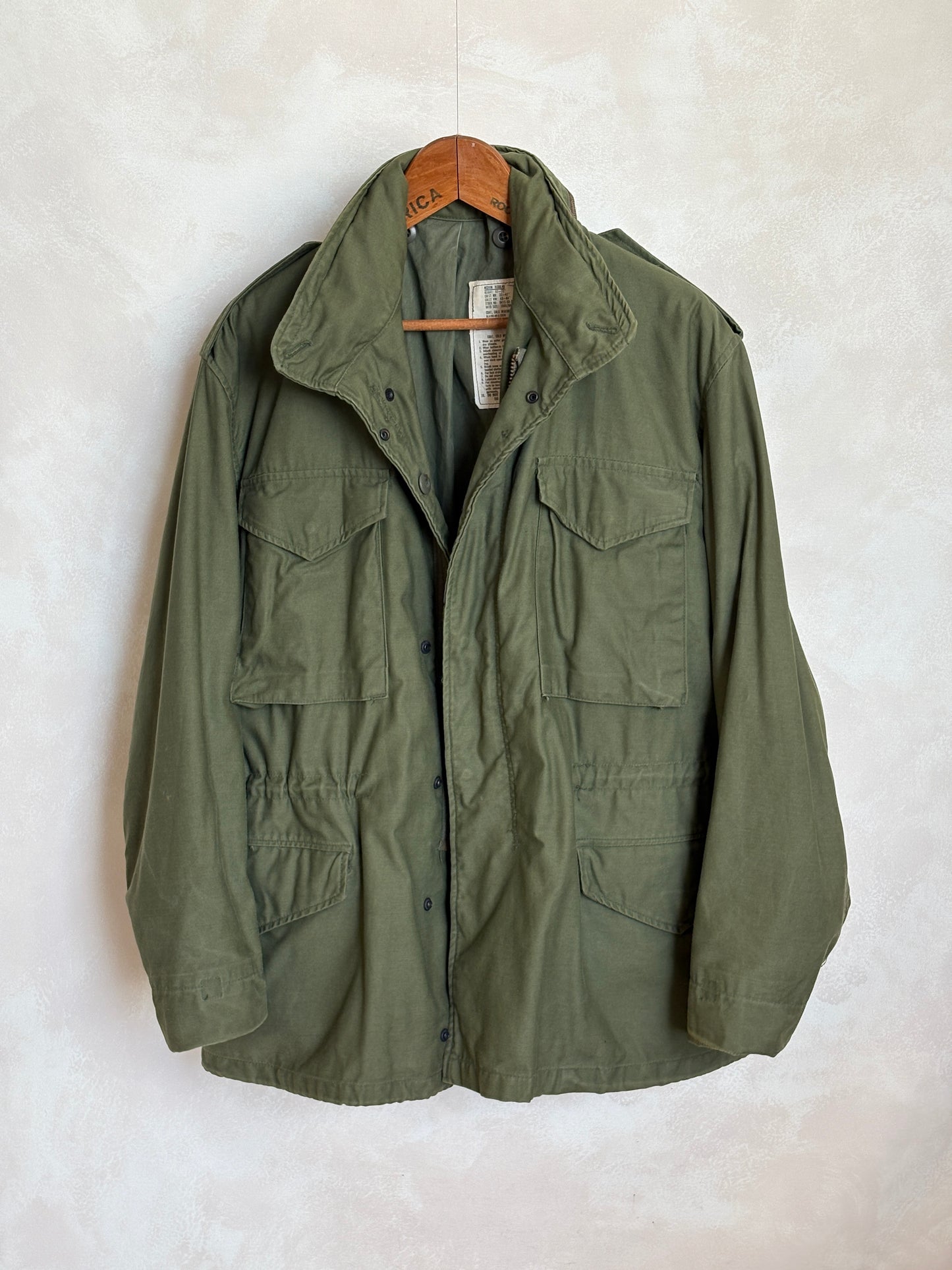 Medium Reg. Authentic 1980 US Army M-65 field jacket Military- Made by John Ownbey - USA Vintage Bcn