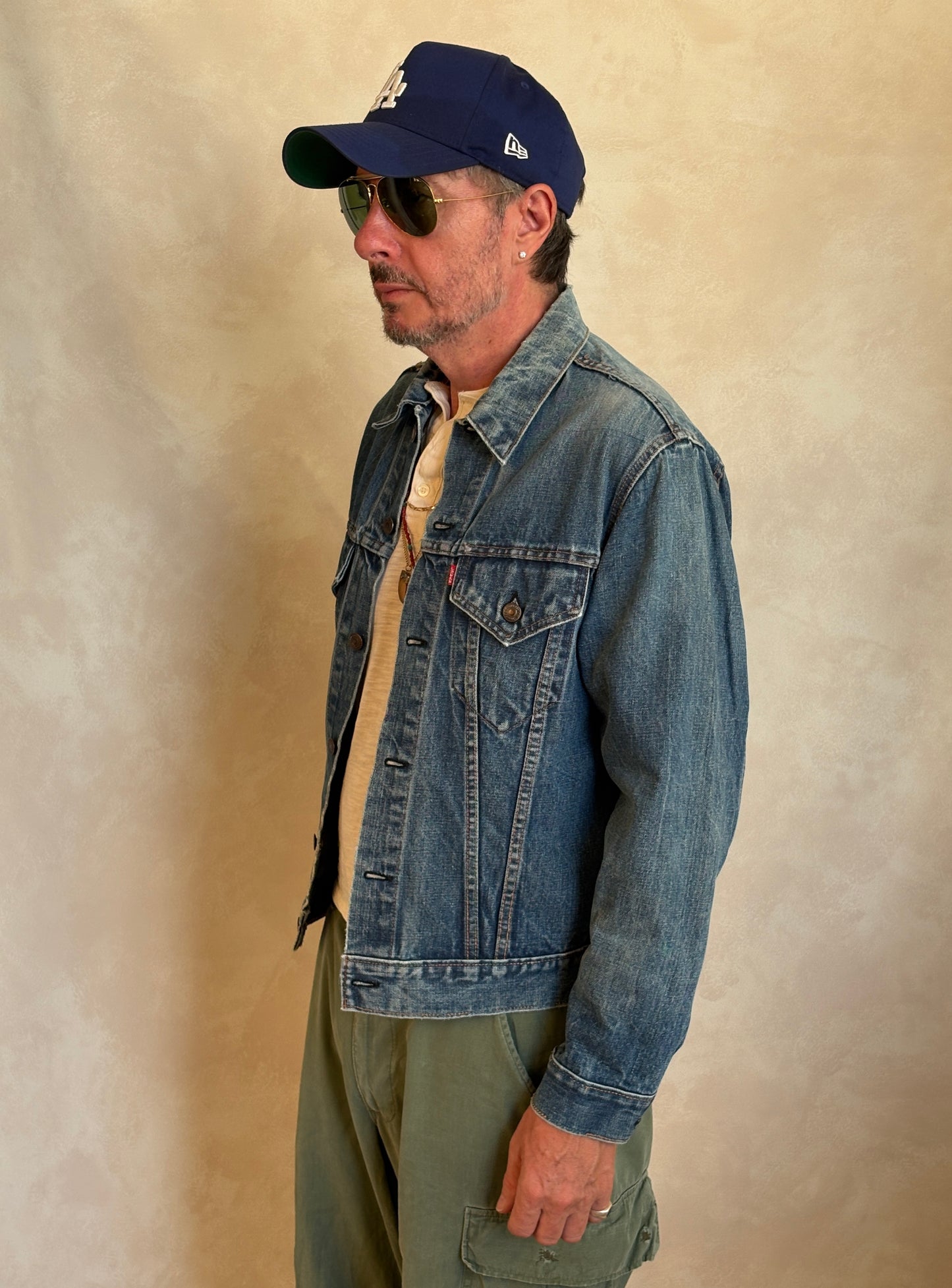 Size 42US / 52EU. Vintage late 70s 70505 Levis 2 pockets made in USA - USA Vintage Bcn