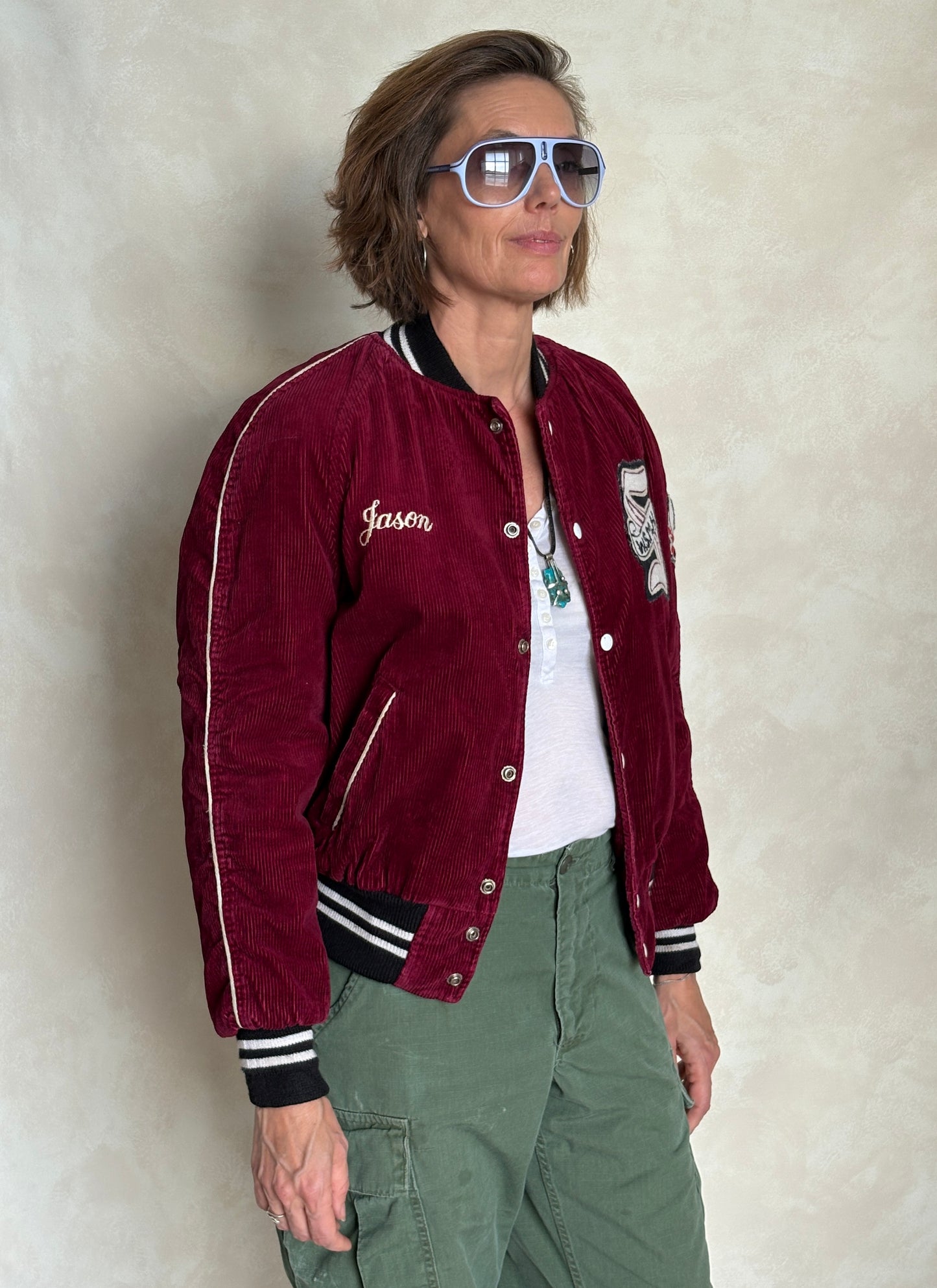 Size 34US / 44EU. Corduroy 70s varsity hockey jacket Made in Canada - USA Vintage Bcn