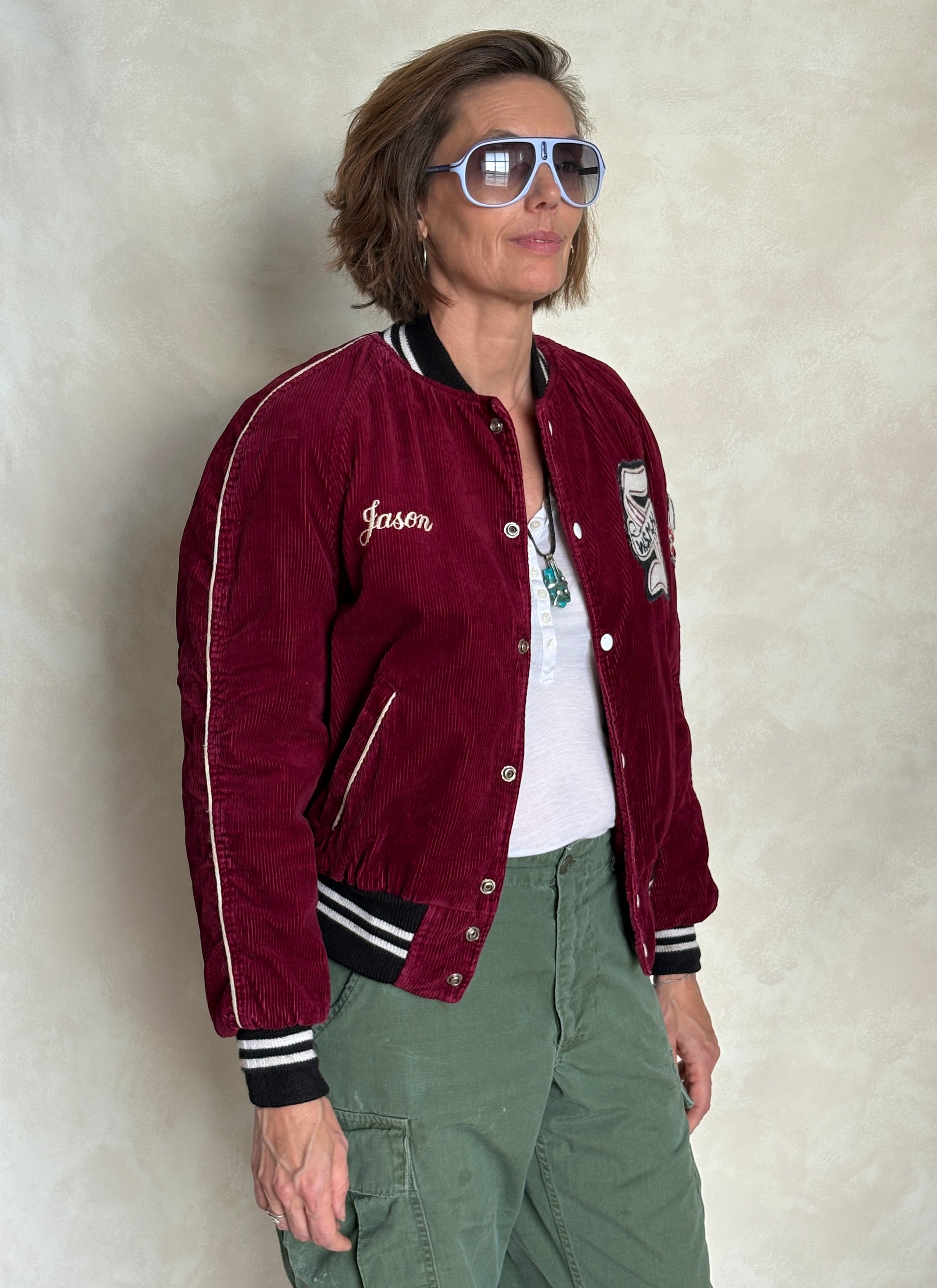 Size 34US / 44EU. Corduroy 70s varsity hockey jacket Made in Canada - USA Vintage Bcn