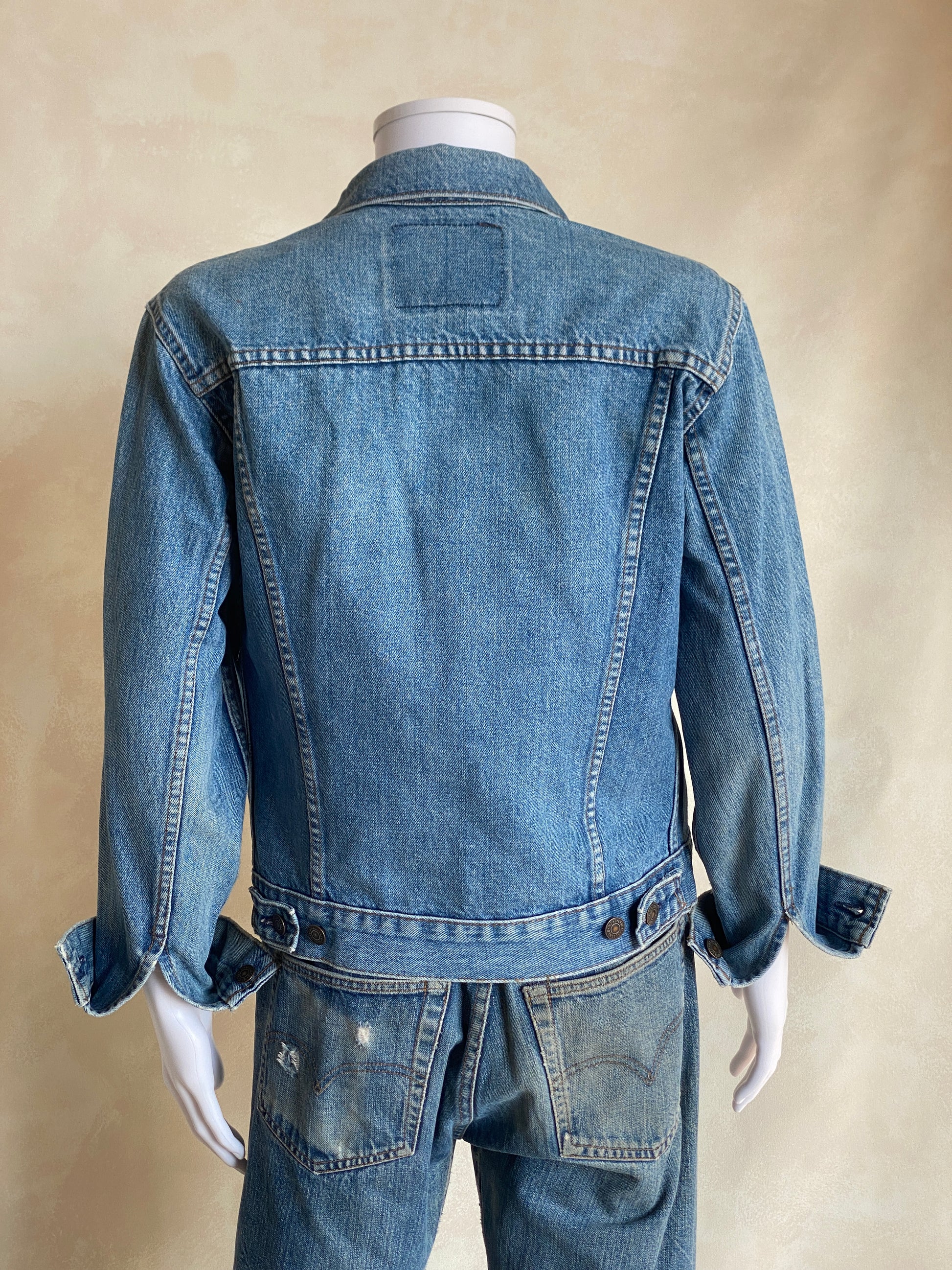 Size 36US / 46EU .Vintage Levis 2 pockets jacket Made in Canada - USA Vintage Bcn