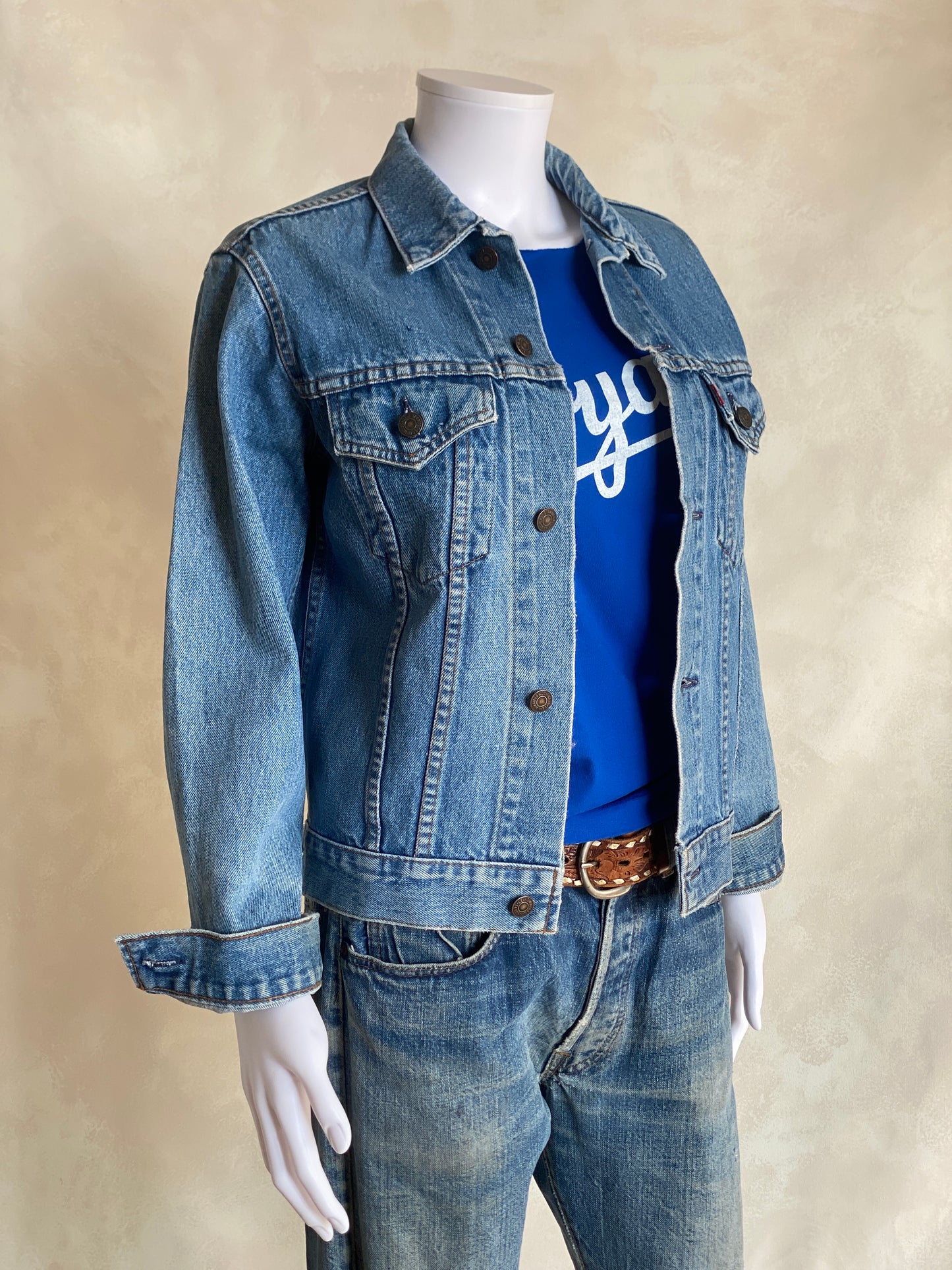 Size 36US / 46EU .Vintage Levis 2 pockets jacket Made in Canada - USA Vintage Bcn