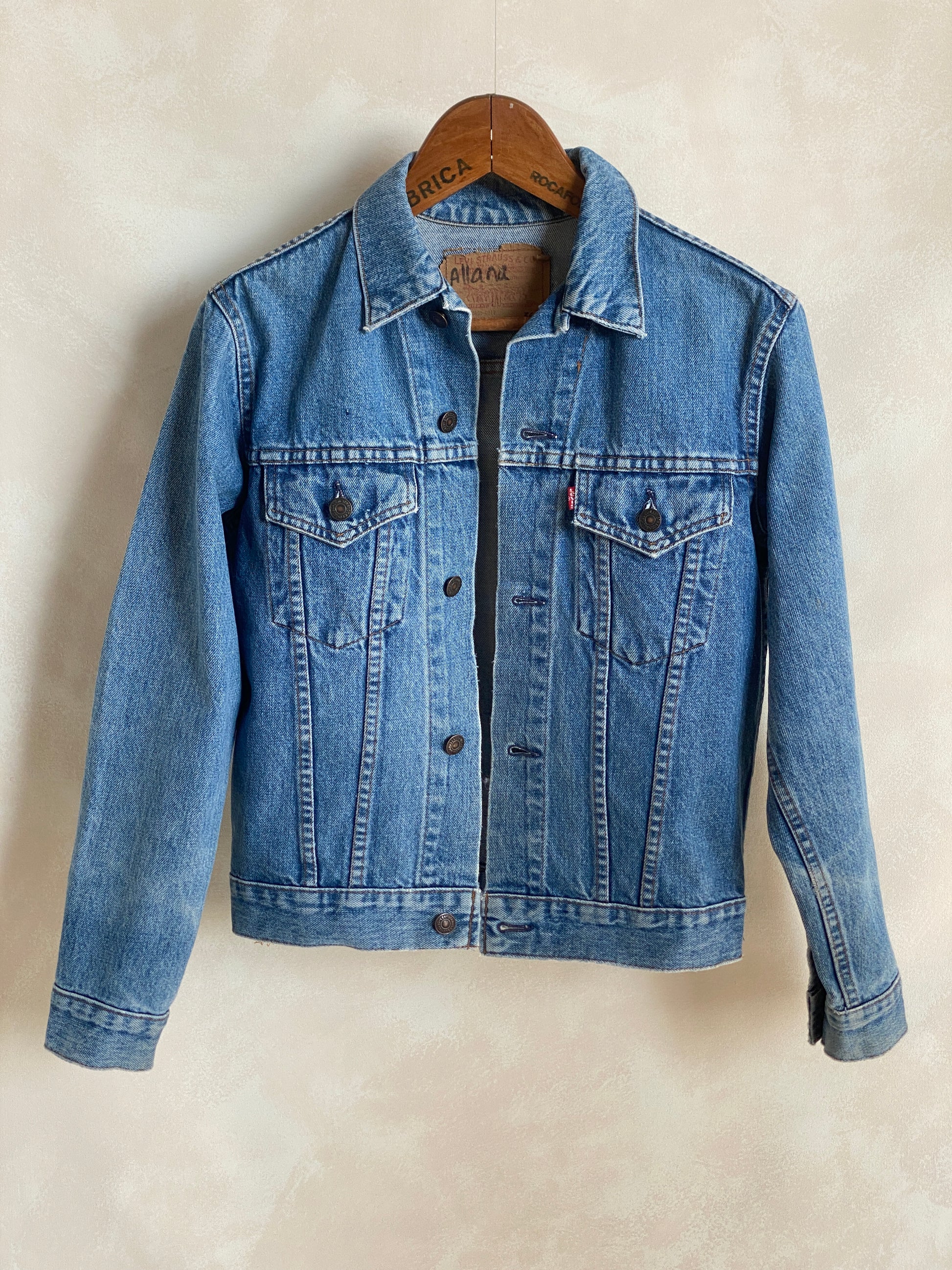 Size 36US / 46EU .Vintage Levis 2 pockets jacket Made in Canada - USA Vintage Bcn