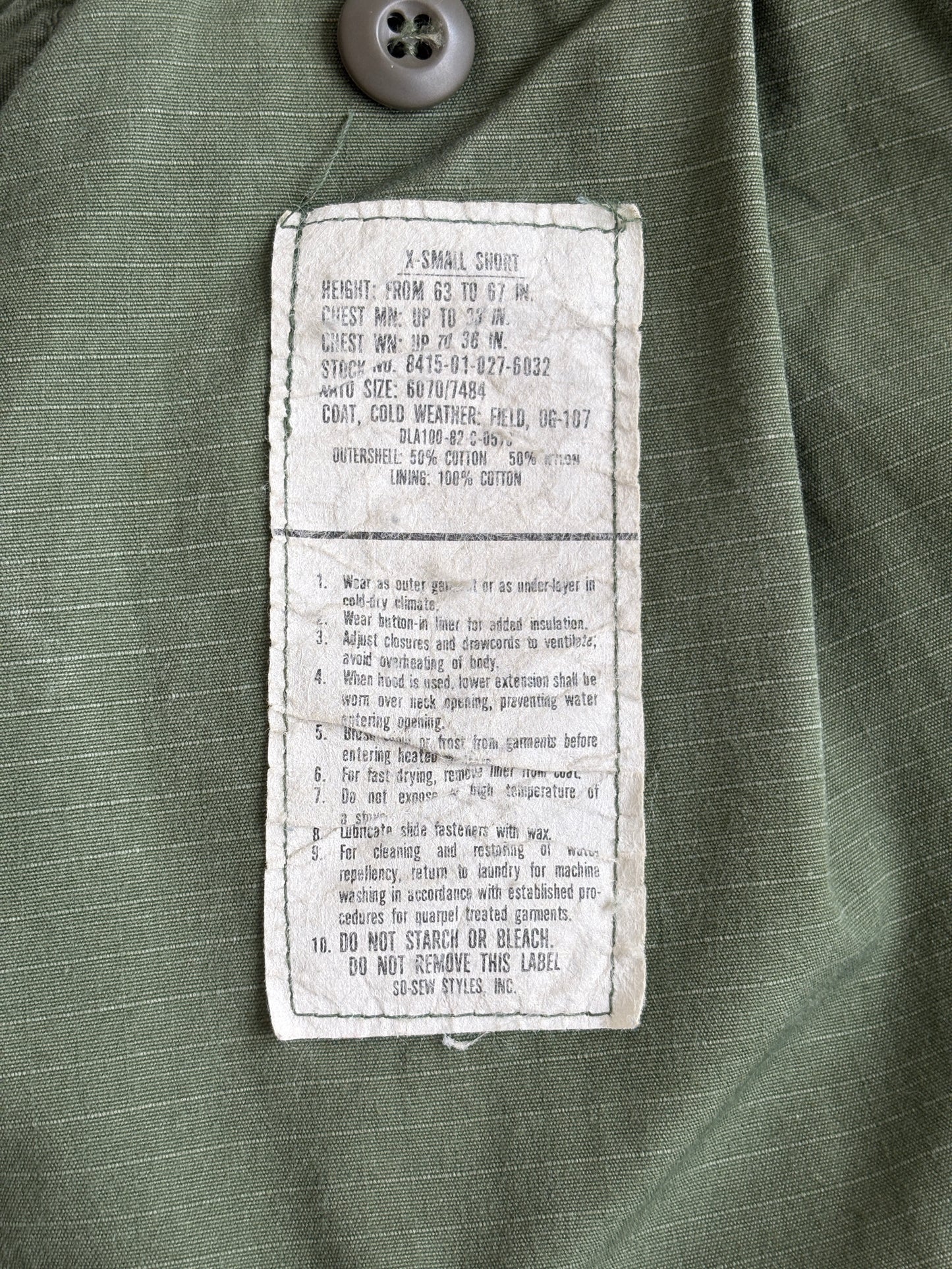 X Small Short. Authentic 1982 US Army M-65 field jacket Military-AJ357 Studio