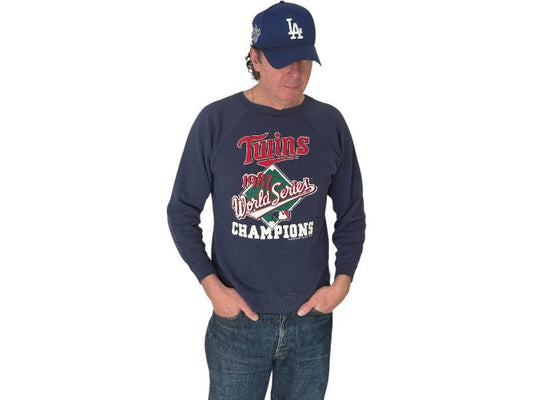 Size M Crew Sweat Twins Champions Made In USA By Champion 1987 - USA Vintage Bcn