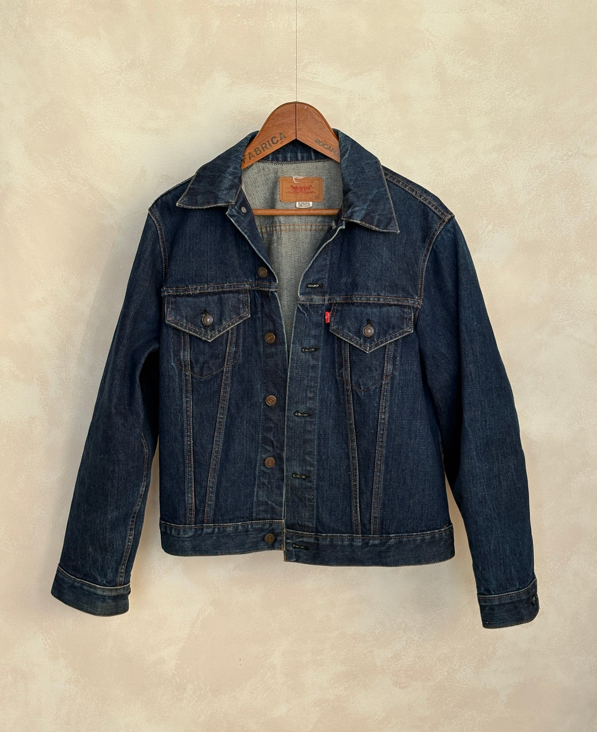 Size 42US / 42EU. Vintage Early 70s 2 pocket Levi’s Denim Jacket 70505 – Single Stitch, Made in USA - USA Vintage Bcn