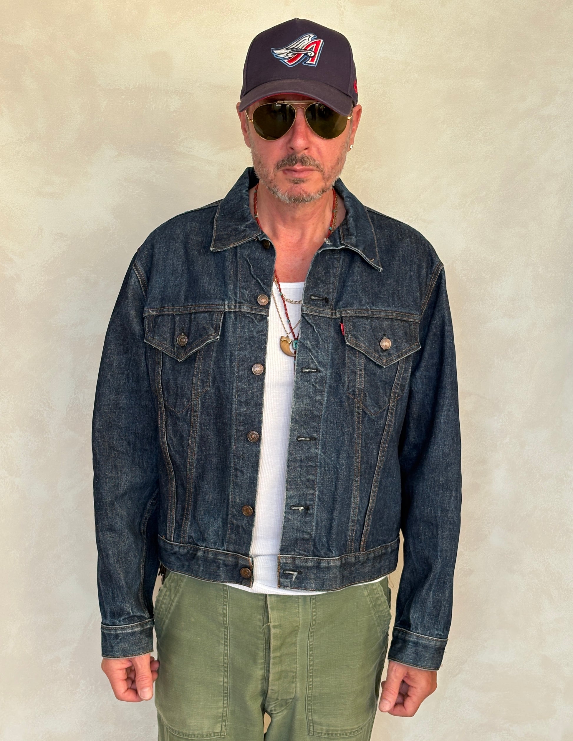 Size 46US / 56EU. Vintage Early 70s 2 pocket Levi’s Denim Jacket 70505 – Single Stitch, Made in USA - USA Vintage Bcn