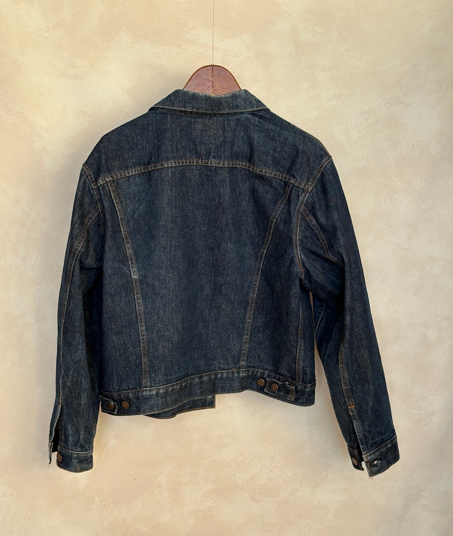 Size 46US / 56EU. Vintage Early 70s 2 pocket Levi’s Denim Jacket 70505 – Single Stitch, Made in USA - USA Vintage Bcn