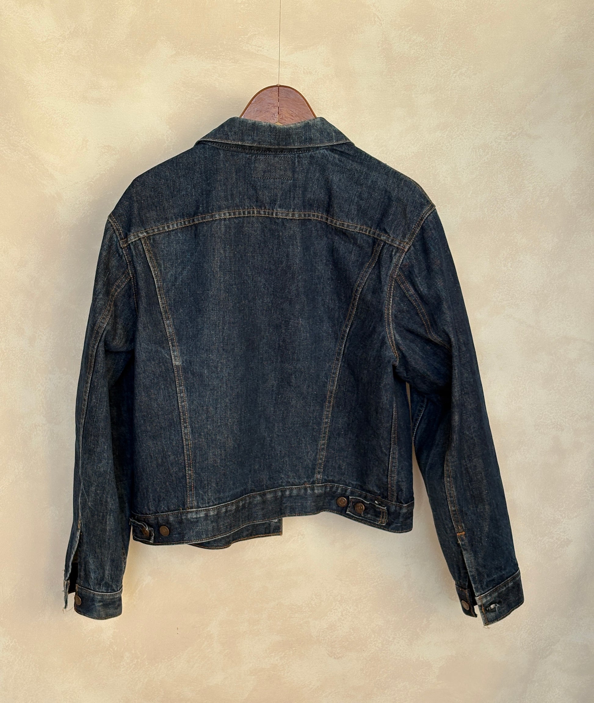 Size 46US / 56EU. Vintage Early 70s 2 pocket Levi’s Denim Jacket 70505 – Single Stitch, Made in USA - USA Vintage Bcn