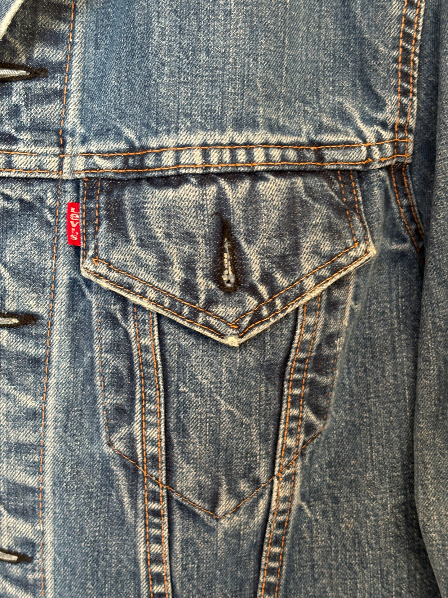 Size 42US / 52EU. Vintage Early 70s 2 pocket Levi’s Denim Jacket 70505 – Single Stitch, Made in USA - USA Vintage Bcn