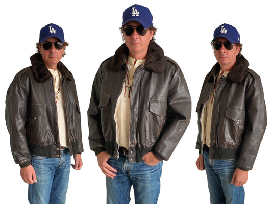 Size Large. Vintage leather bomber Flight Jacket Made In USA Aviator