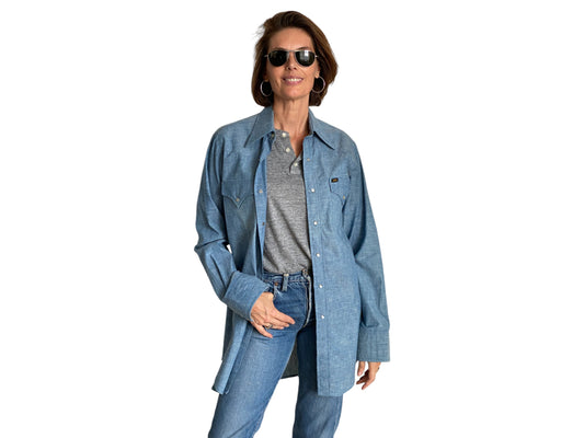 Size Small. NOS Vintage Lee chambray shirt Made in USA - USA Vintage Bcn
