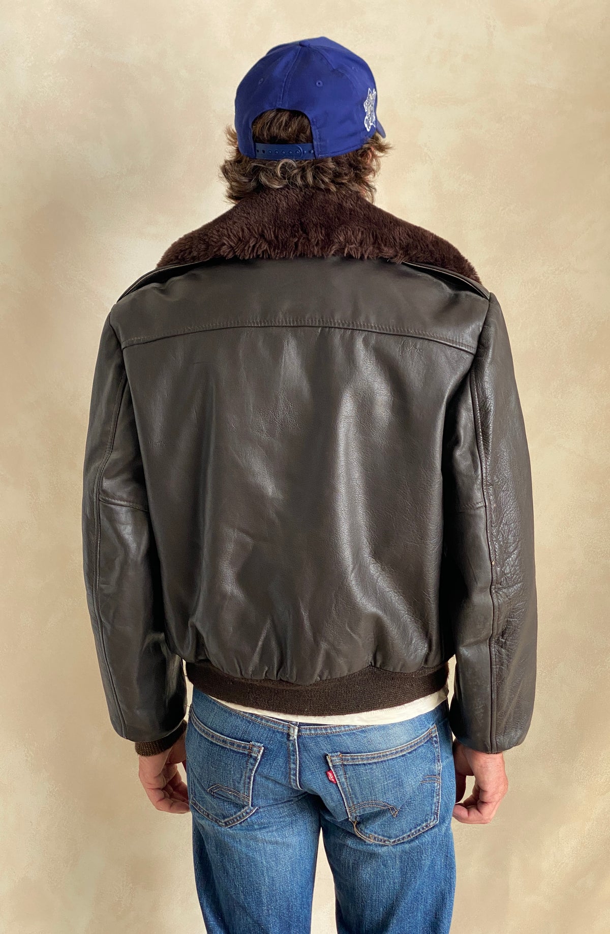 Size 40USA/50 Euro. Vintage 70s flight leather jacket made in USA talon zip-AJ357 Studio