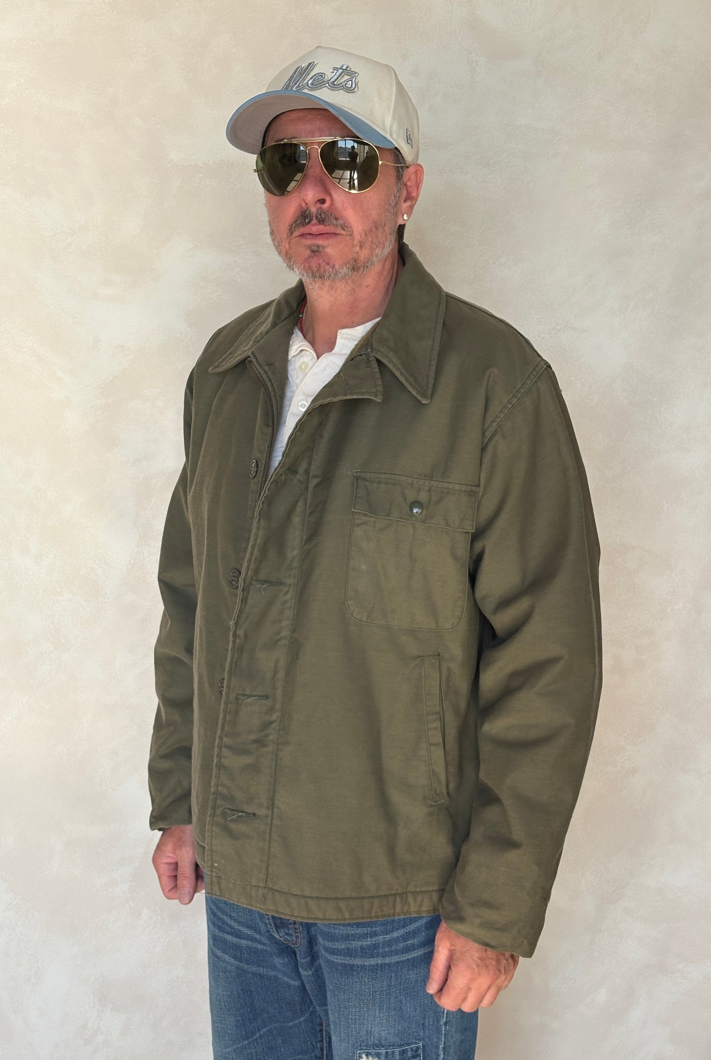 Large . Authentic 1985 USN A-2 deck jacket US Navy - USA Vintage Bcn