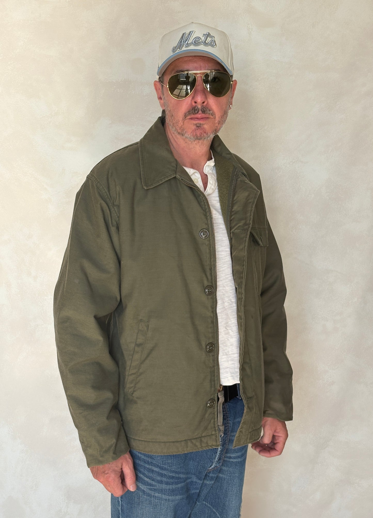 Large . Authentic 1985 USN A-2 deck jacket US Navy - USA Vintage Bcn
