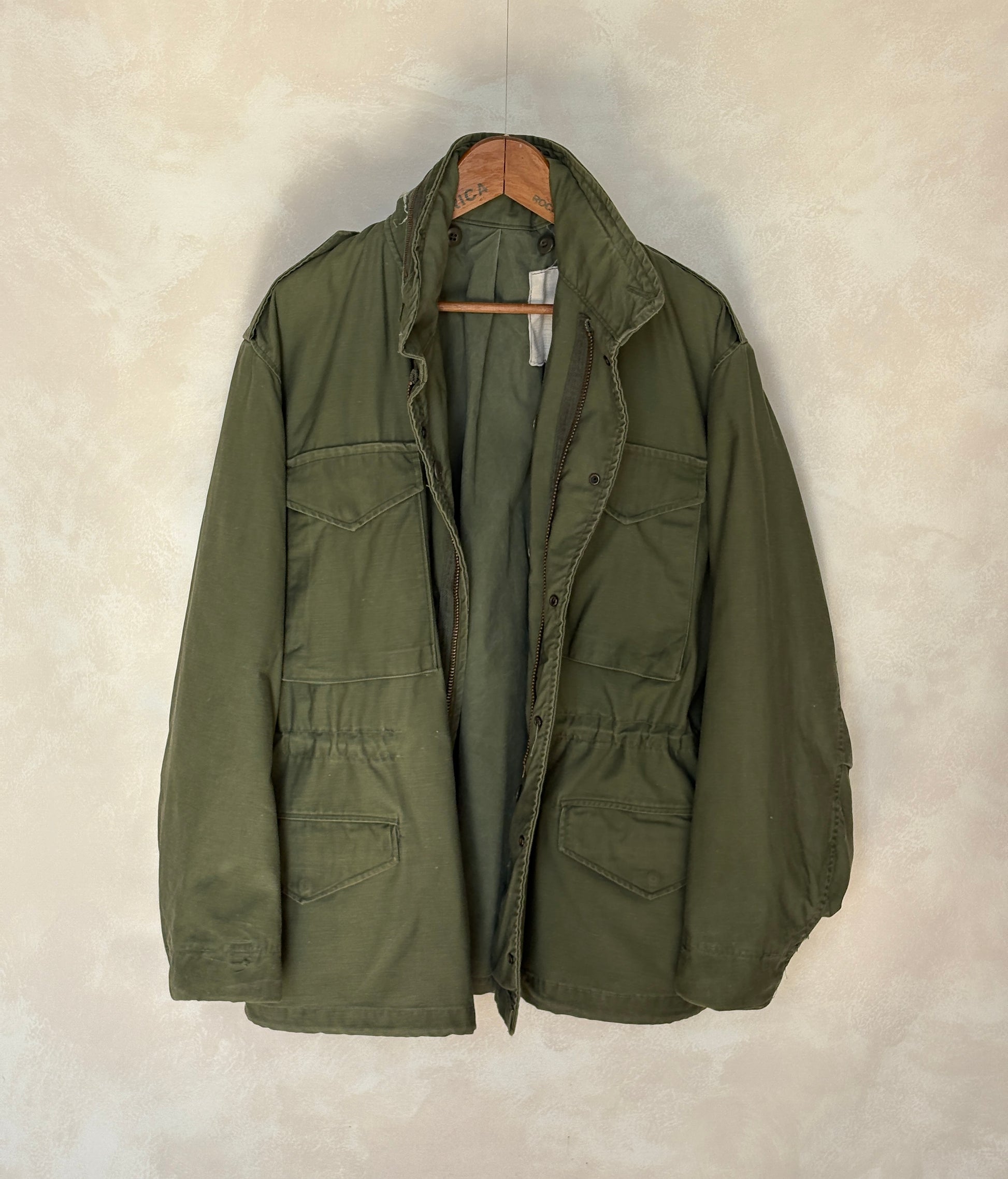 Large Reg. Authentic 1975 US army M-65 field jacket Military - USA Vintage Bcn