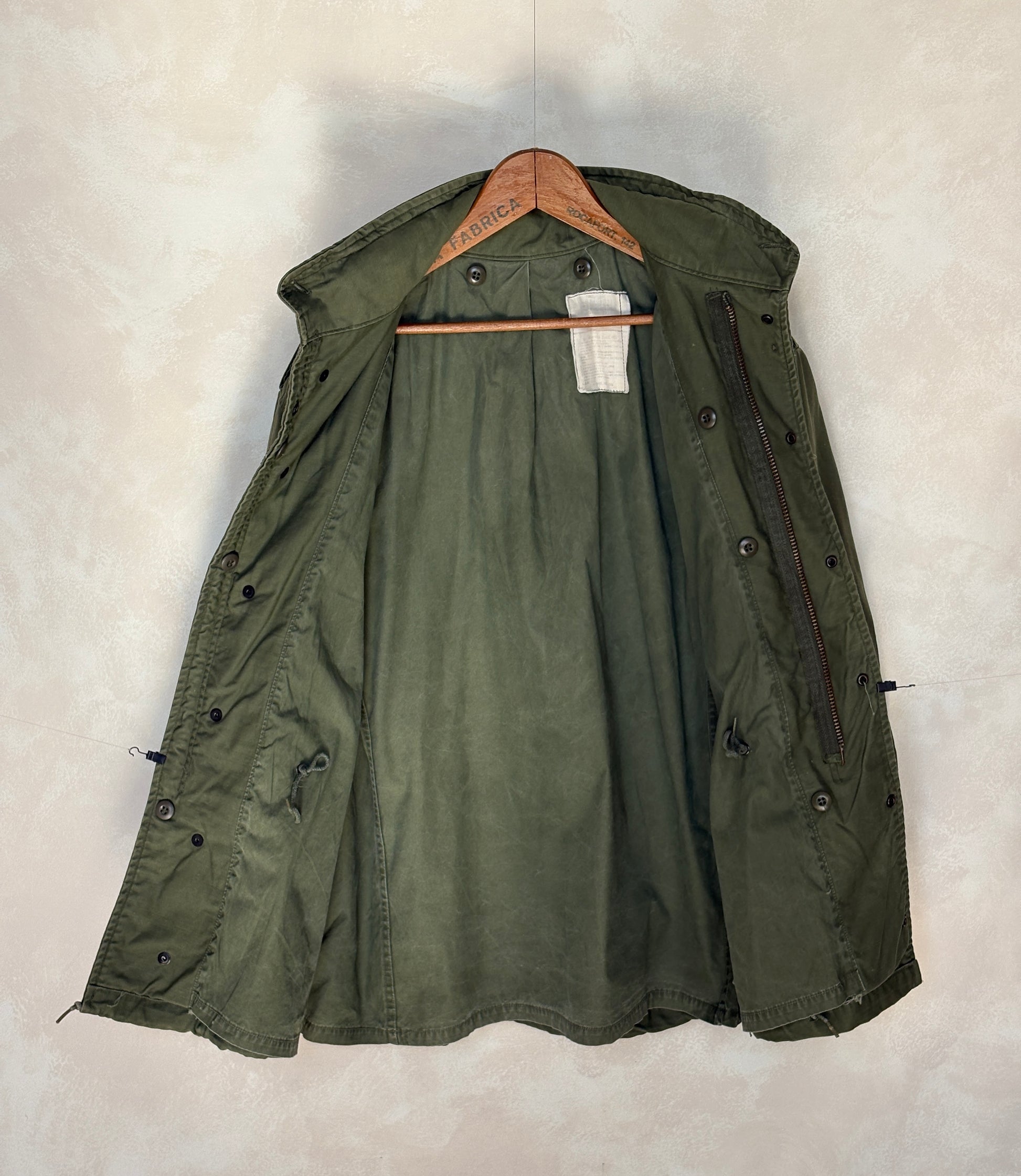Large Reg. Authentic 1975 US army M-65 field jacket Military - USA Vintage Bcn