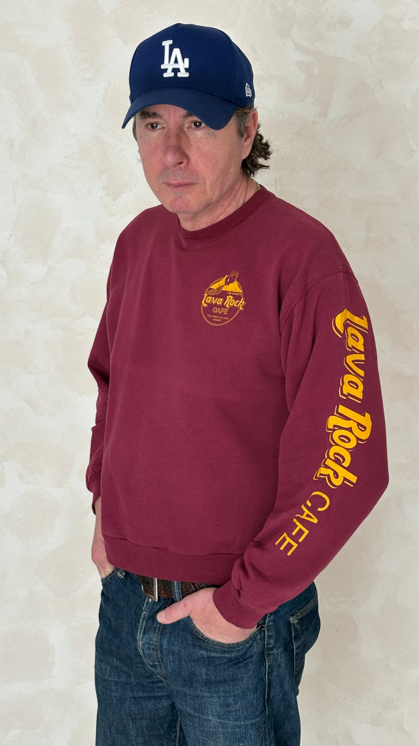 cafe rock sweatshirt, vintage crewneck, medium pullover, retro rock sweater, vintage casual wear, 90s sweatshirt,
