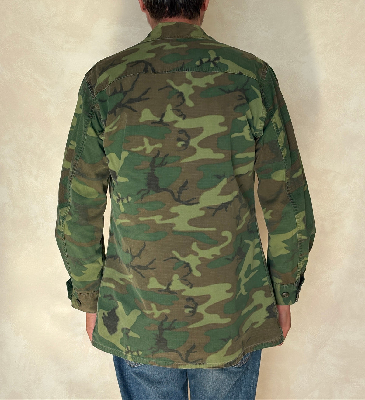 Small Long. Authentic USMC 1969 US Army vintage Erld camouflage Vietnam jungle jacket. Military-AJ357 Studio