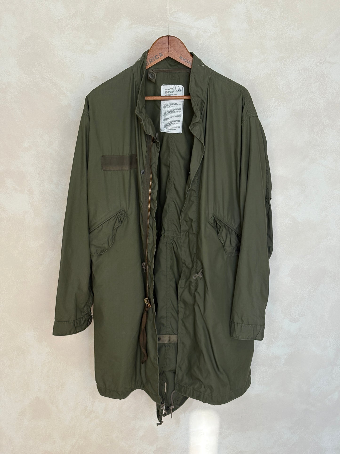 X Small . Authentic 1983 US Army M-65 fish tail parka – OG-107 – Vintage Military Issue - USA Vintage Bcn