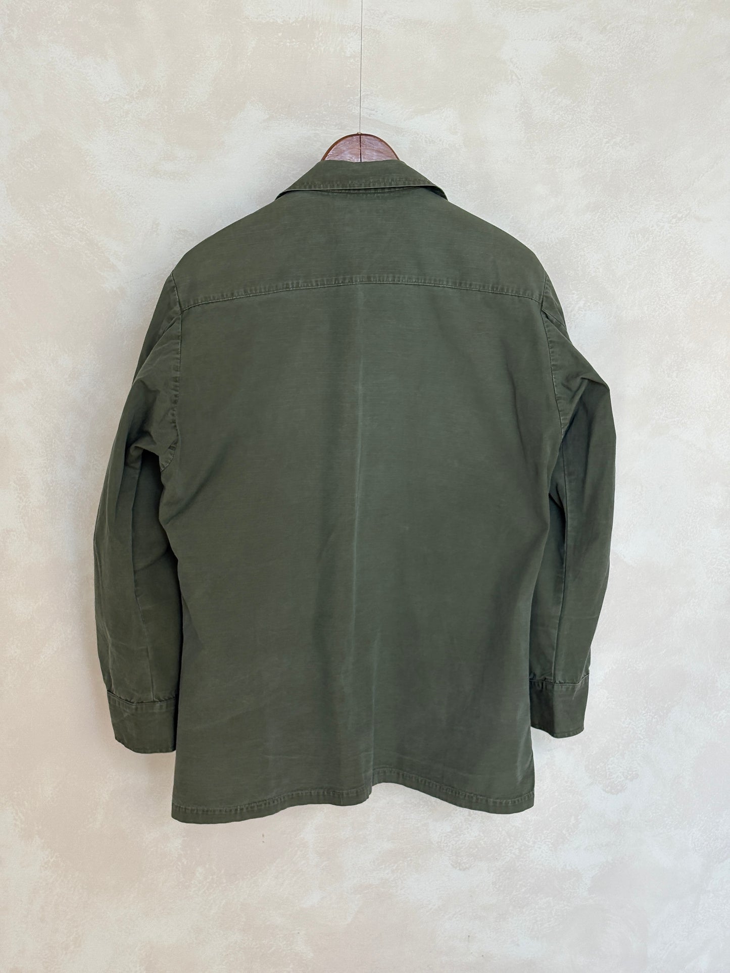 Medium Reg. Authentic 1968 US Army vintage Vietnam jungle jacket. - USA Vintage Bcn