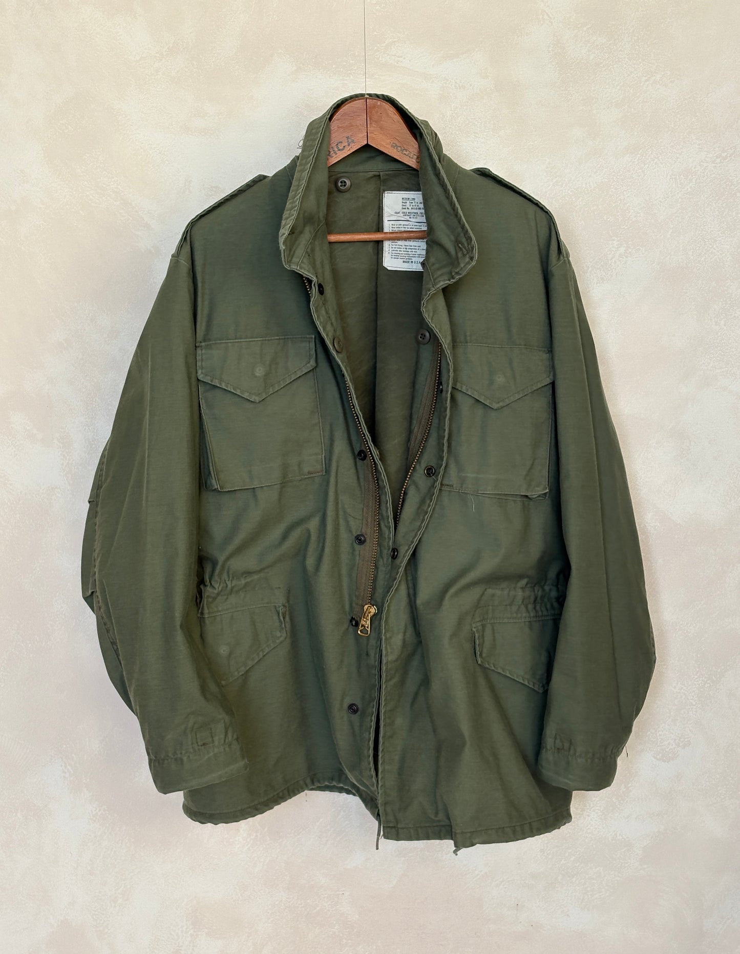Medium Long. Civilian US M-65 field jacket Military Style .Not army issued - USA Vintage Bcn