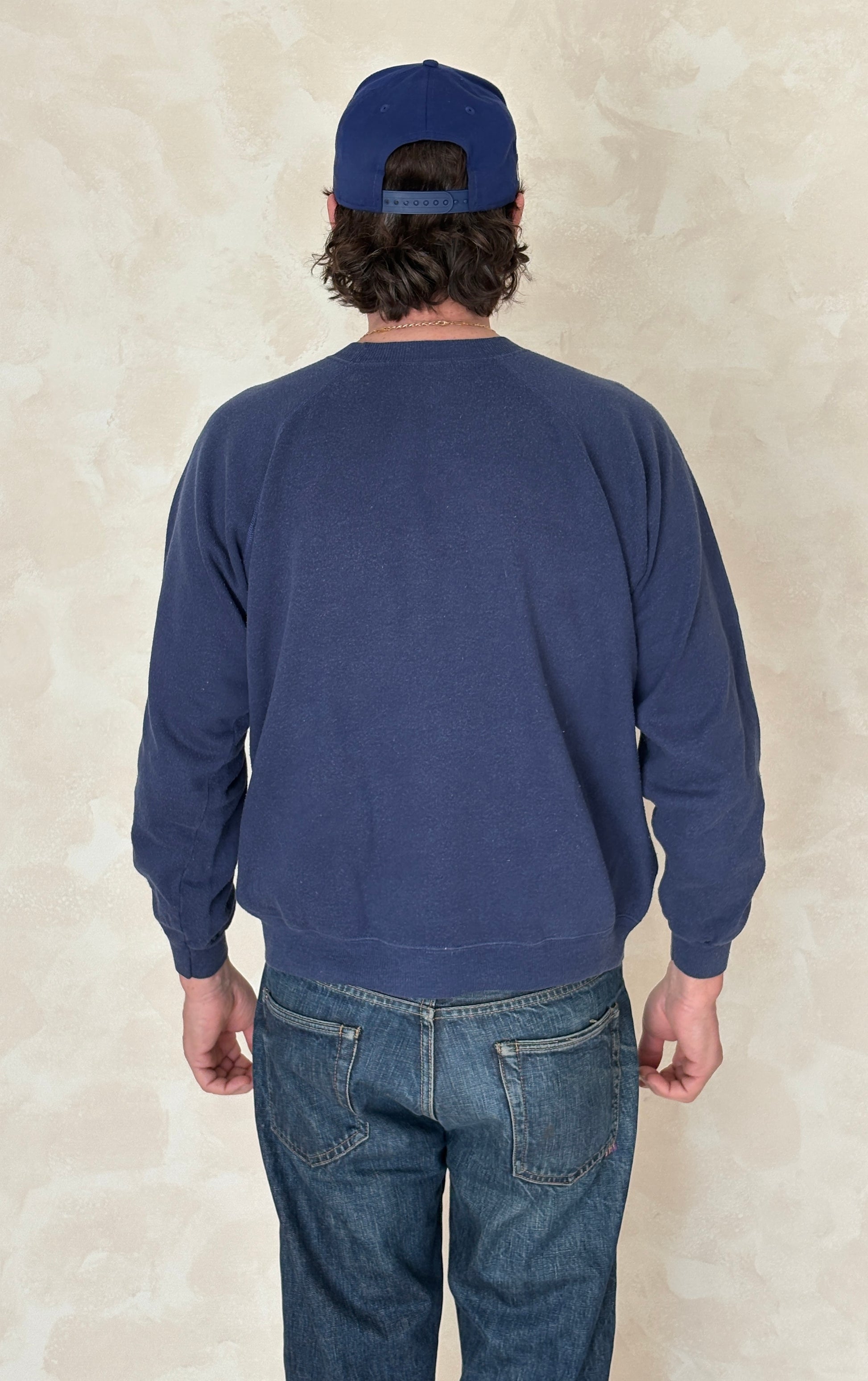 Size L Crew Neck Georgetown Made in USA By Hanes - USA Vintage Bcn