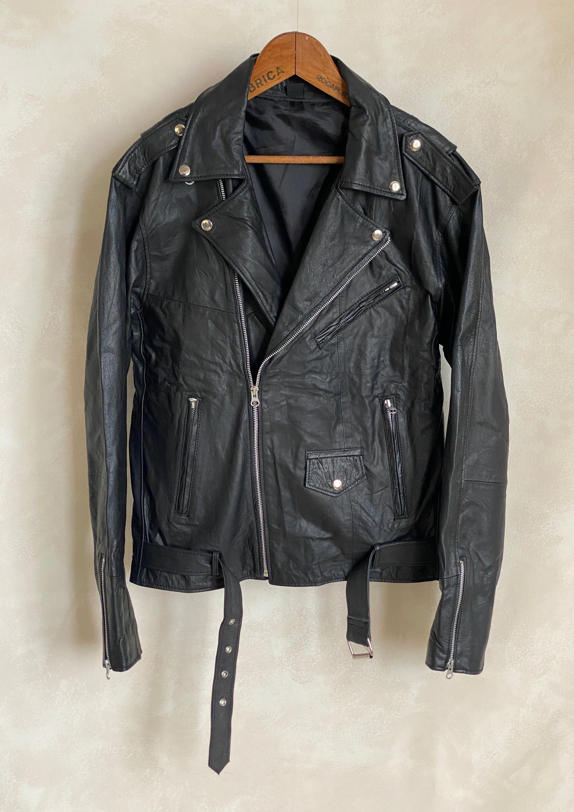 Medium Recycled Leather Motorcycle Jacket | Eco-Friendly Biker Gear - USA Vintage Bcn