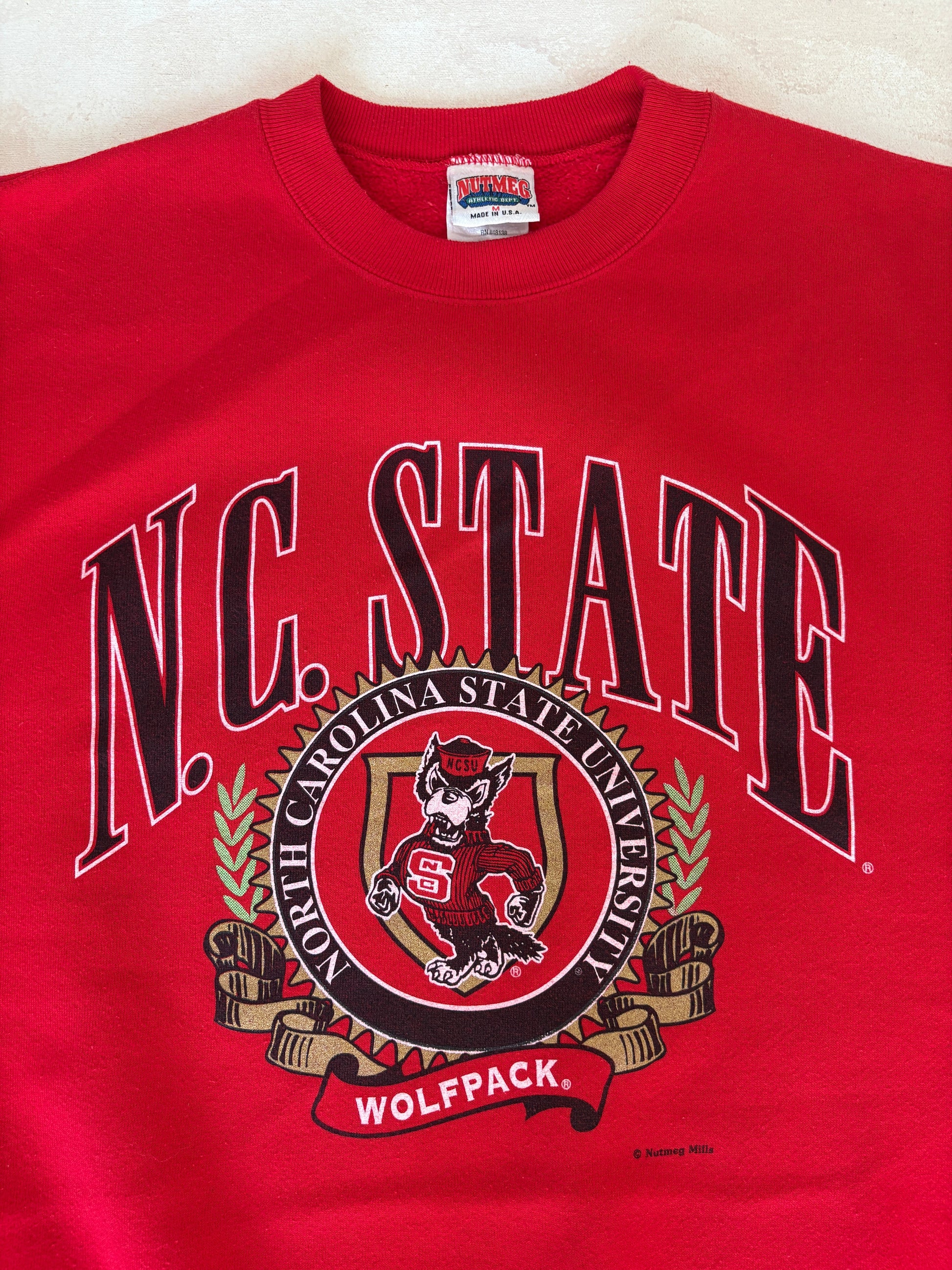 Size M Crew Neck N.C State Made By Nutmeg - USA Vintage Bcn