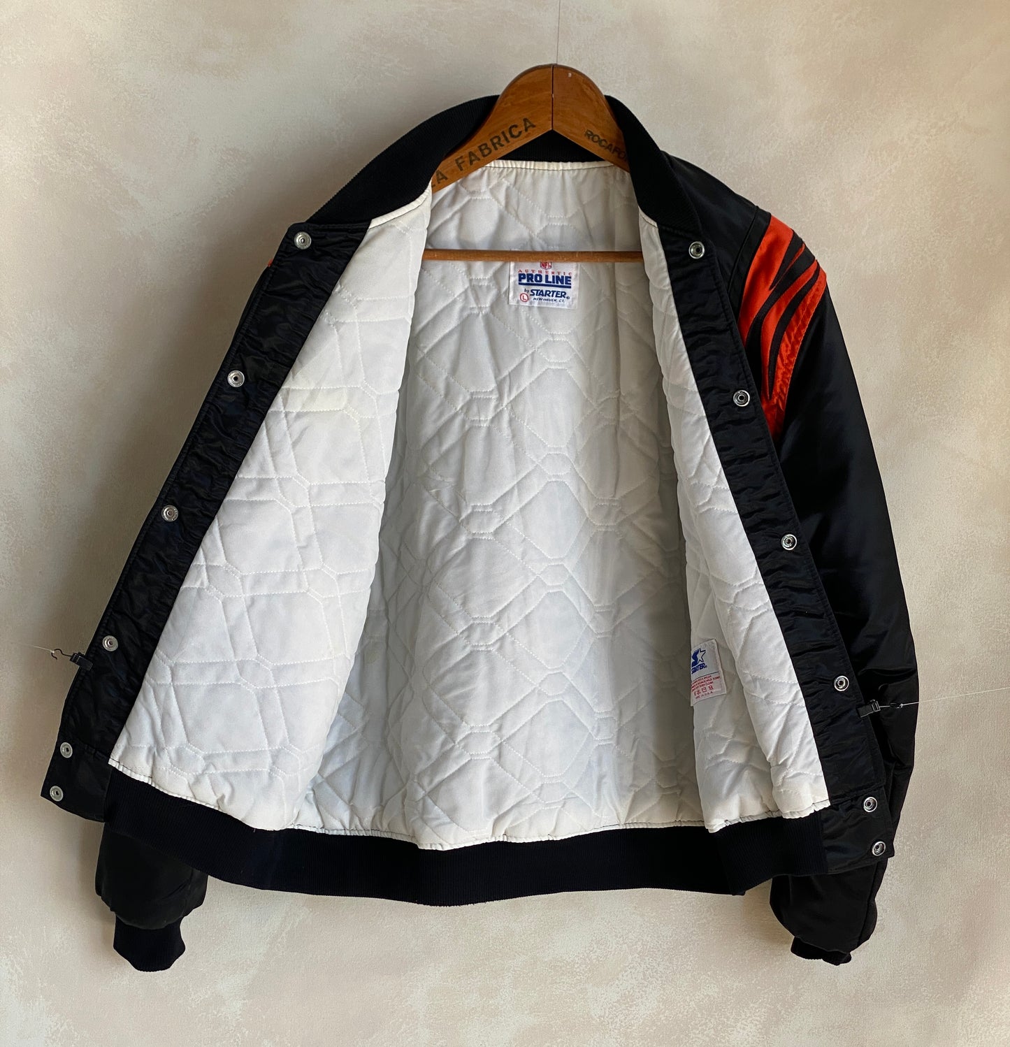 Vintage 1980s Cincinnati Bengals jacket made in USA, classic NFL sports memorabilia, size large