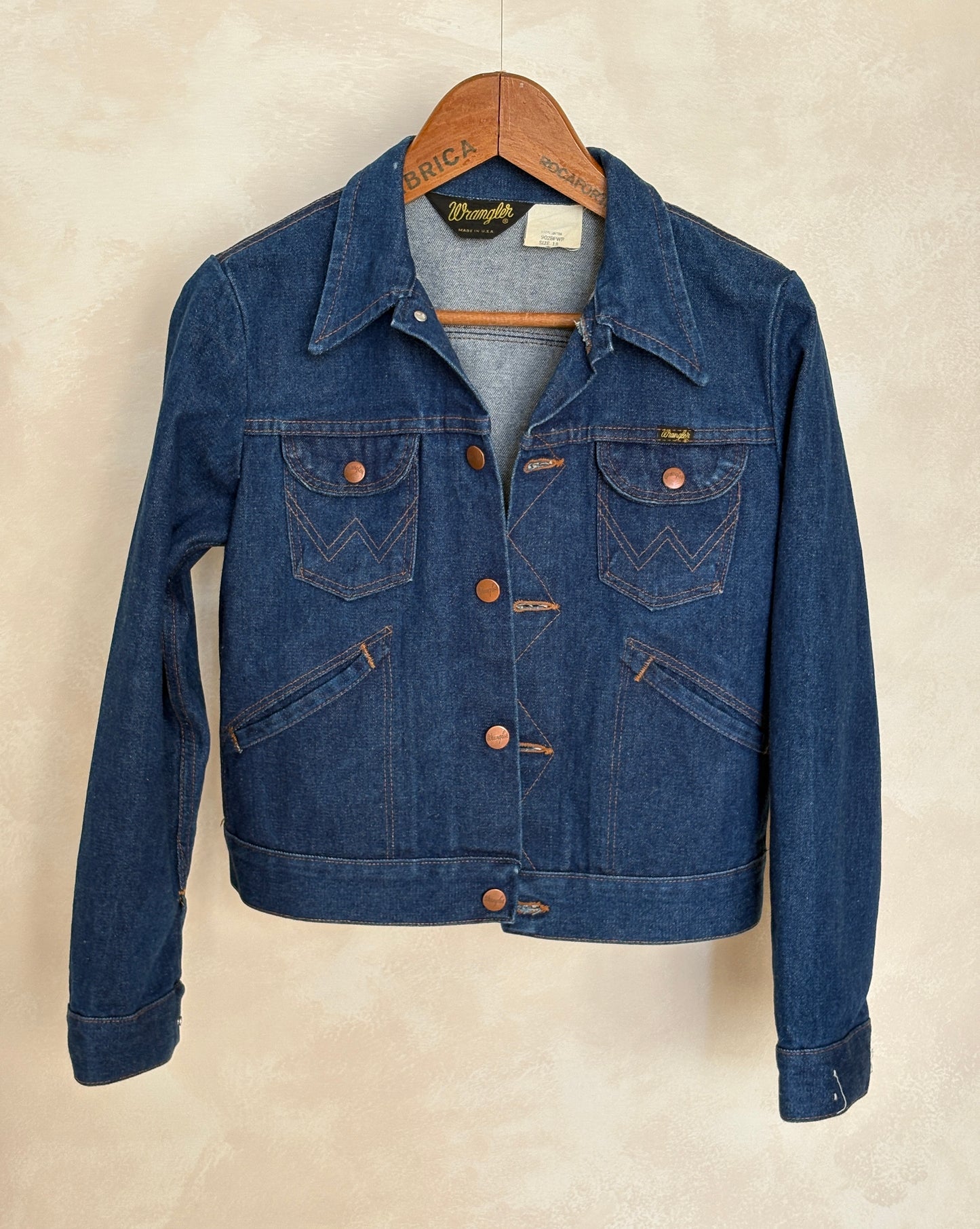 Size 18US . Vintage 70s Wrangler Denim Jacket – 4 Pockets – Made in USA