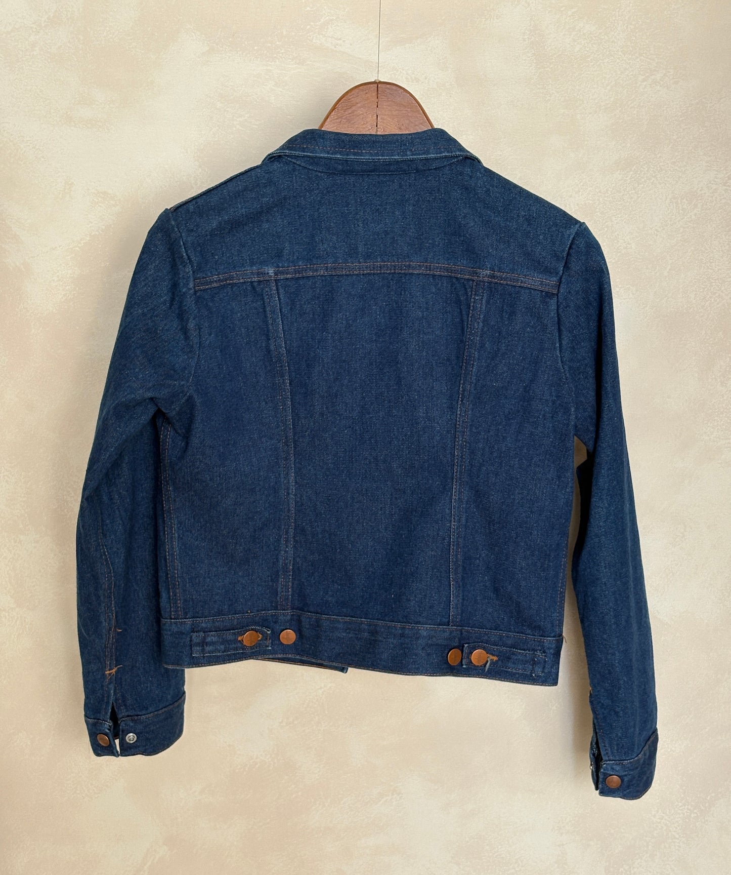 Size 18US . Vintage 70s Wrangler Denim Jacket – 4 Pockets – Made in USA
