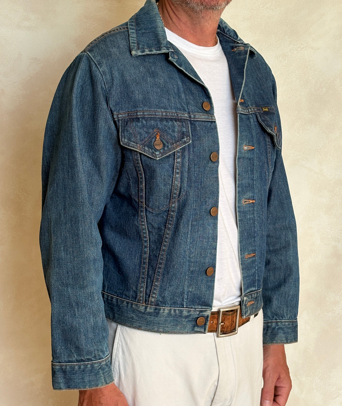 Size 38US / 48EU. Original 70s Wrangler denim jacket with painted back – Made in the USA-AJ357 Studio