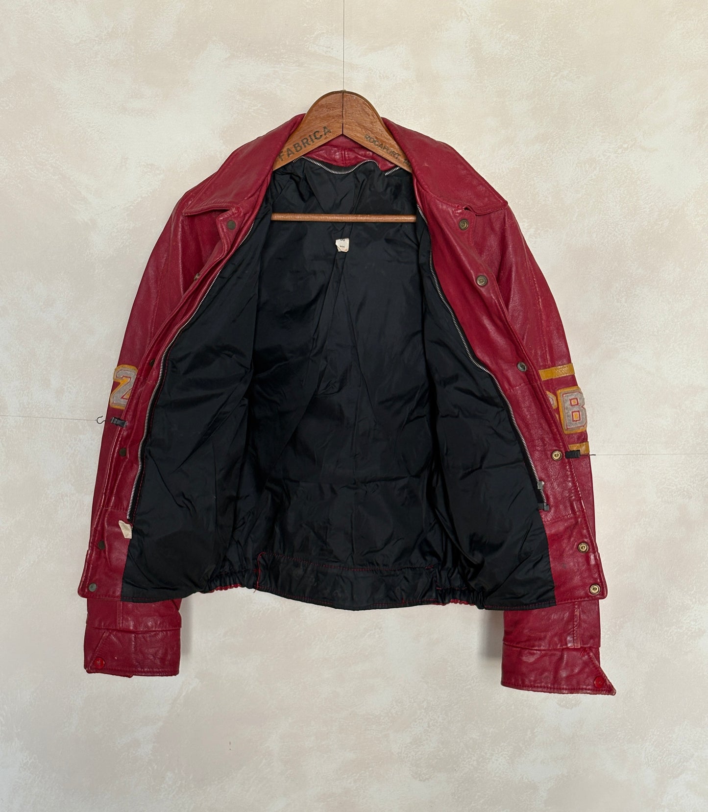 Size 38US / 48EU. Vintage 1970s Redmen Leather Varsity Jacket — St. Boniface College Style — Canadian Sports Team Bomber #29 SB Patch