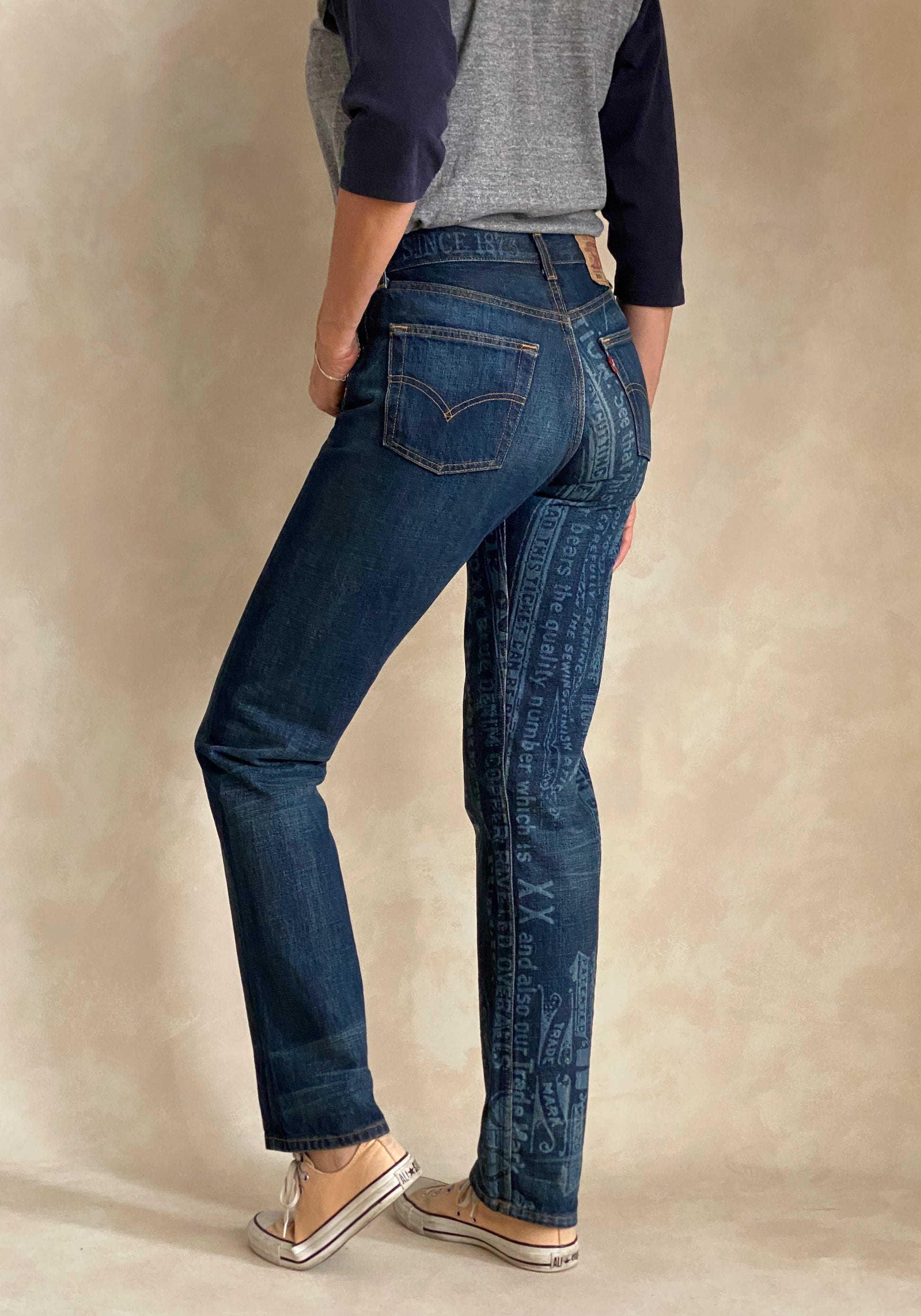 29X34 Printed Vintage denim Levi’s 501 vintage Made in Spain - USA Vintage Bcn