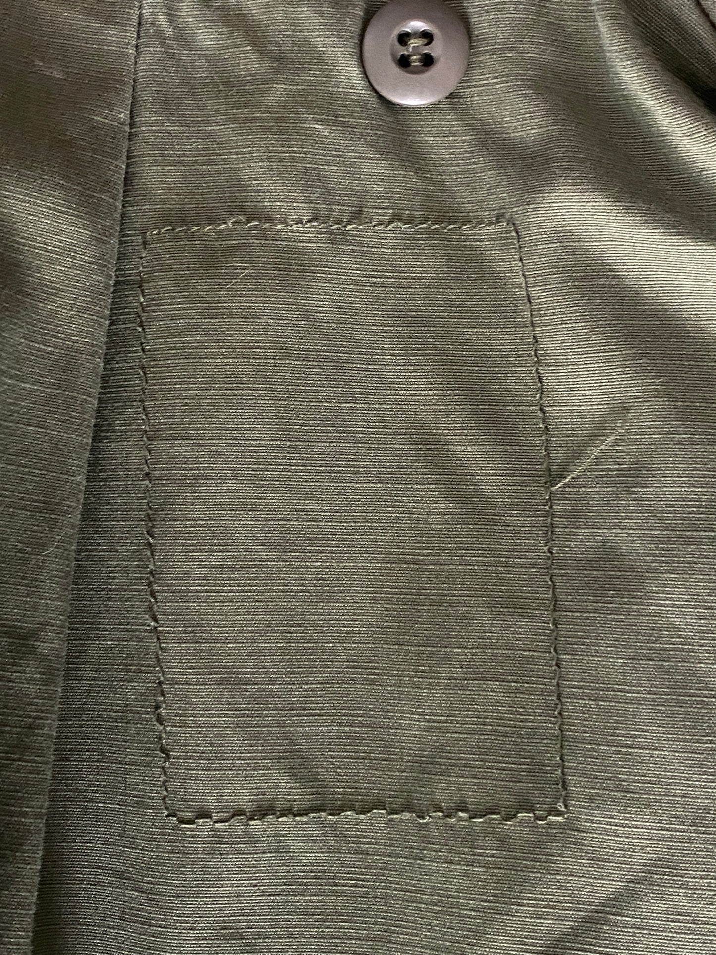 Authentic vintage US Army M-65 OG-107 field jacket, olive drab, size Medium Long.
