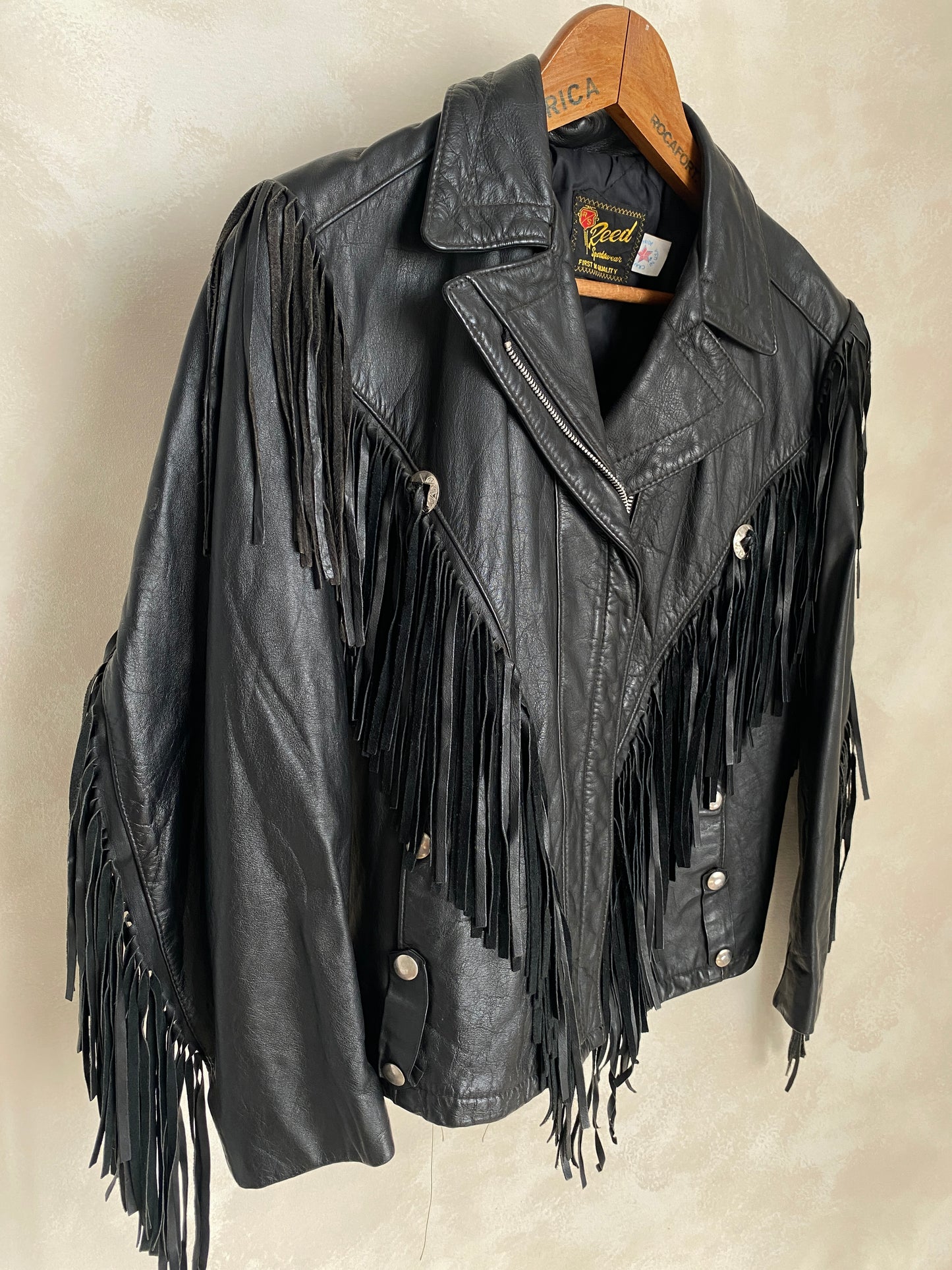 Size Small. Vintage leather fringe motorcycle jacket Made in USA - USA Vintage Bcn