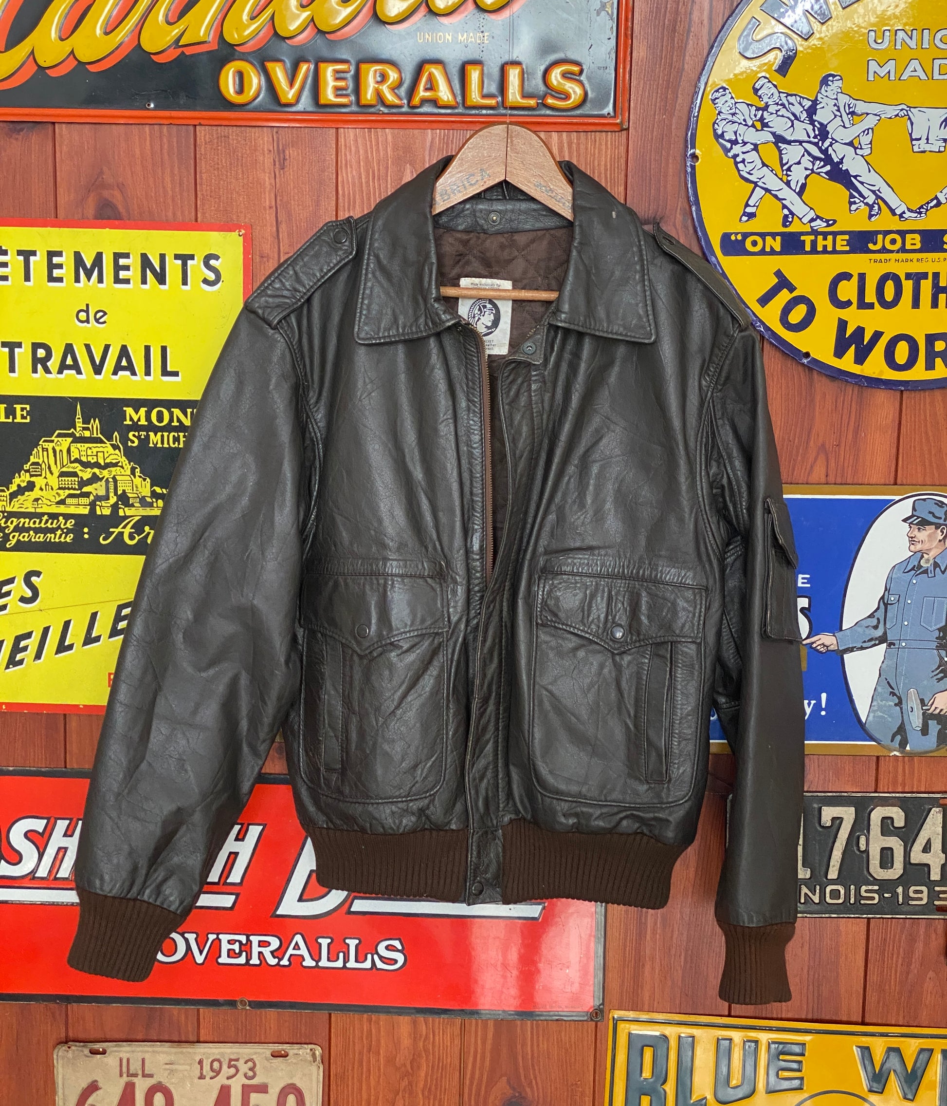 80s Vintage Leather Jacket Size 38US / 48EU: Classic Retro Apparel