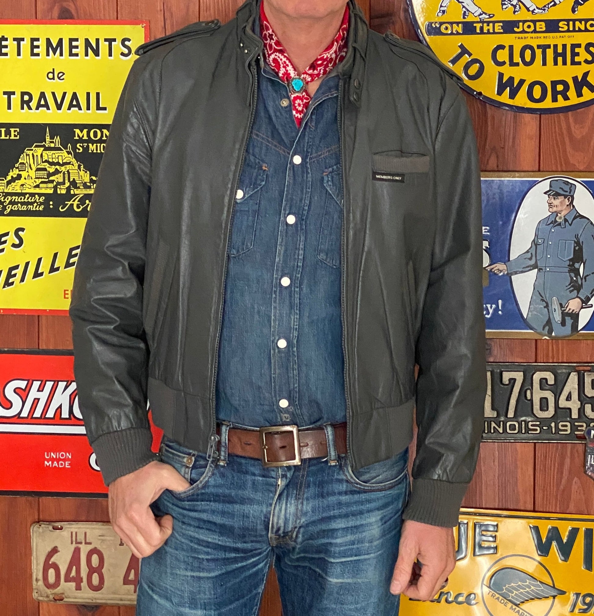 Vintage 1980s Members Only jacket with classic retro design, size 40US 50EU