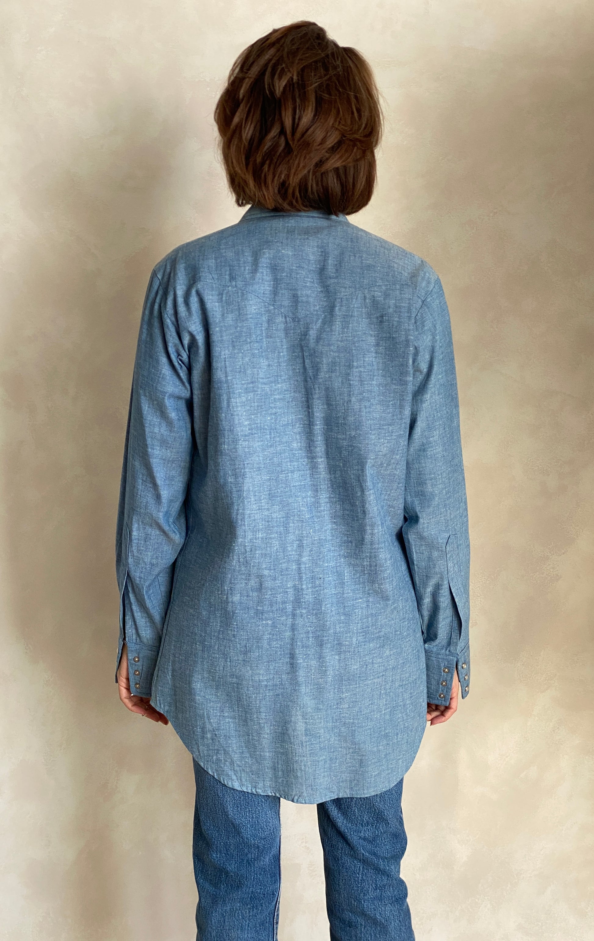 Size Small. NOS Vintage Lee chambray shirt Made in USA - USA Vintage Bcn