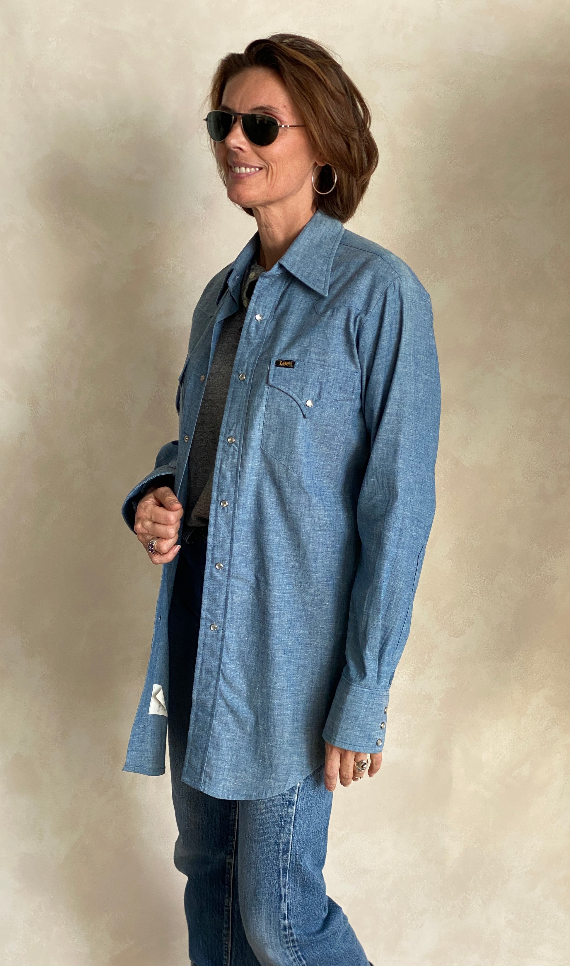 Size Small. NOS Vintage Lee chambray shirt Made in USA - USA Vintage Bcn