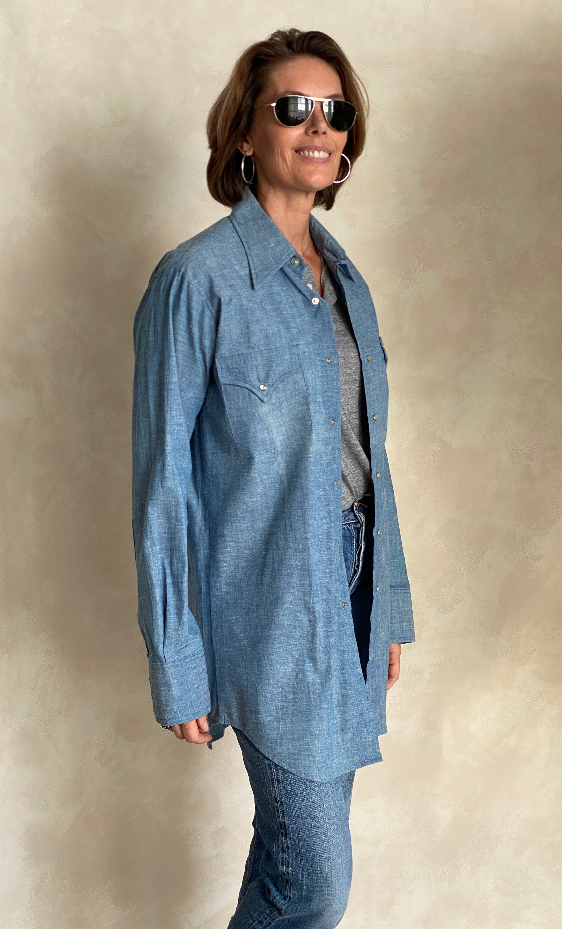 Size Small. NOS Vintage Lee chambray shirt Made in USA - USA Vintage Bcn