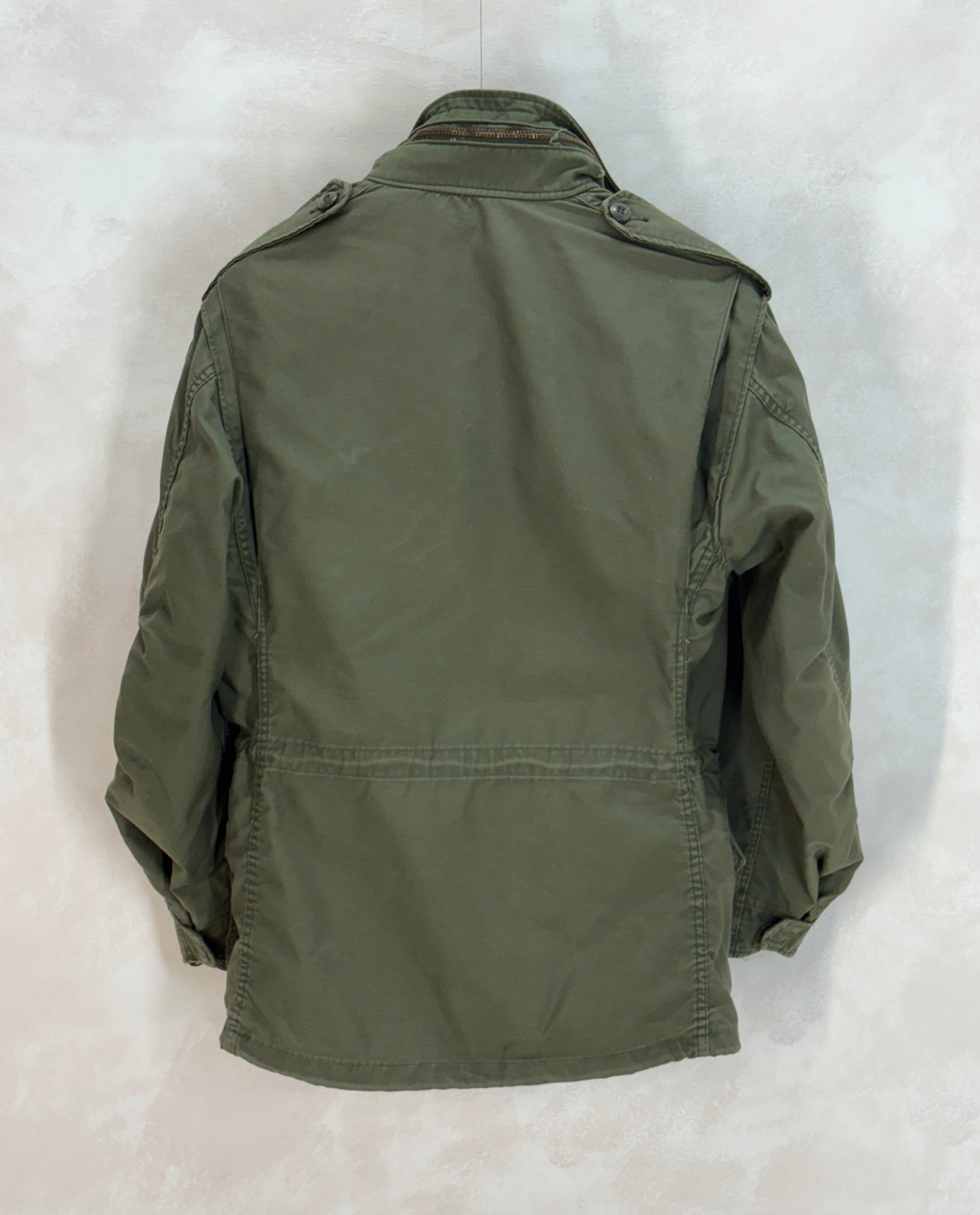 Small Short . Authentic 1974 US M-65 field jacket Military - USA Vintage Bcn