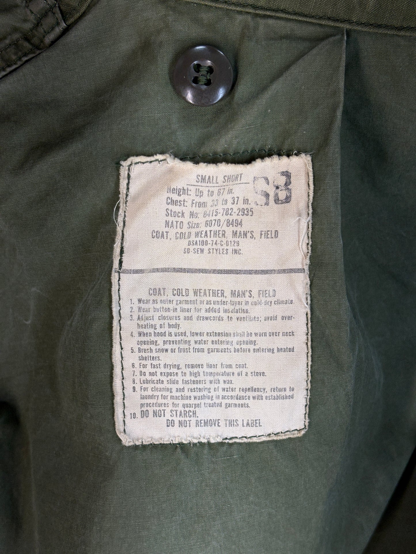 Small Short . Authentic 1974 US M-65 field jacket Military - USA Vintage Bcn