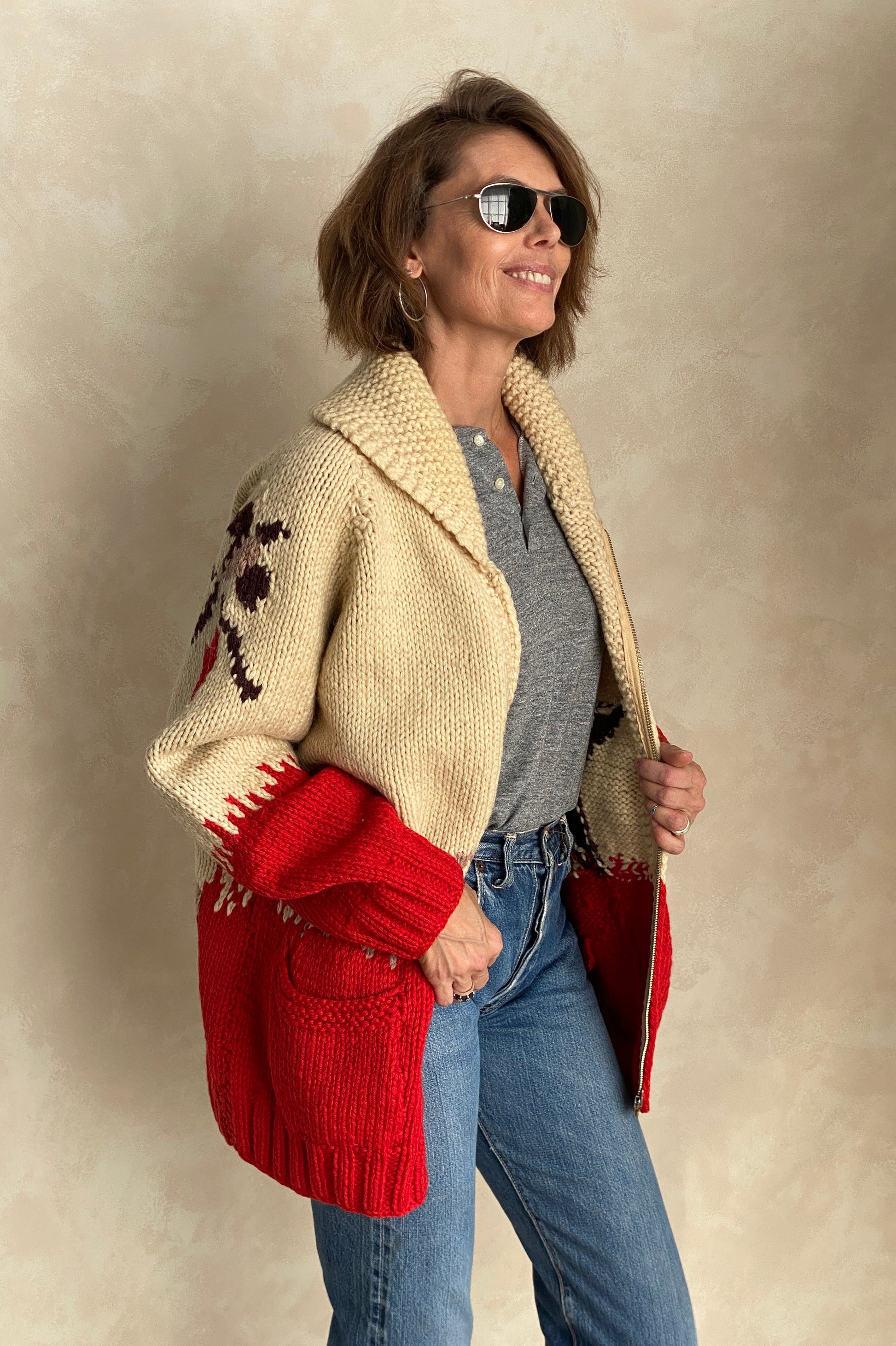 Vintage Hand Knitted 100% Wool Cowichan sweater made in Canada - USA Vintage Bcn