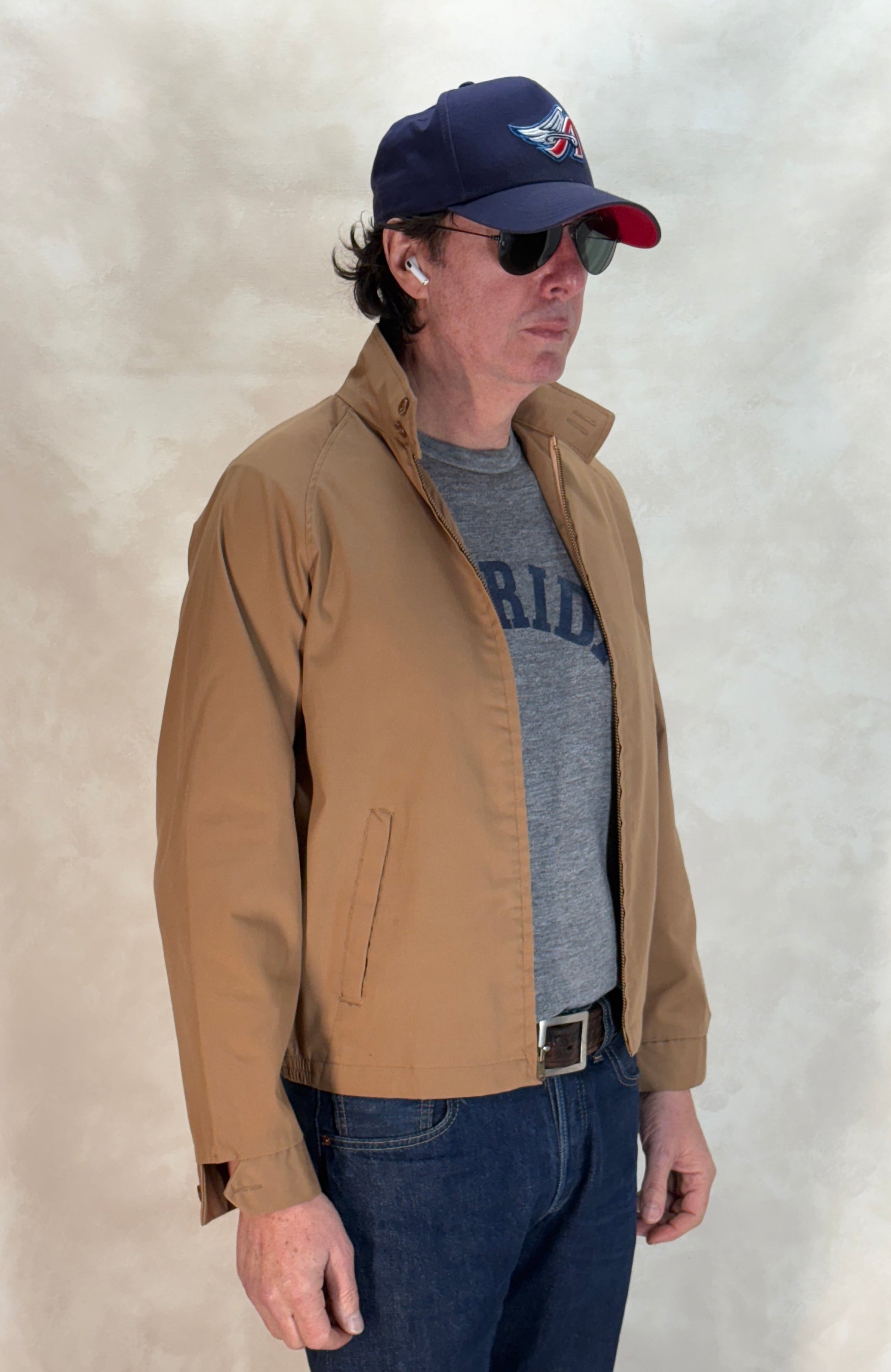 Size Med , 70s Light jacket . Talon zipper - USA Vintage Bcn
